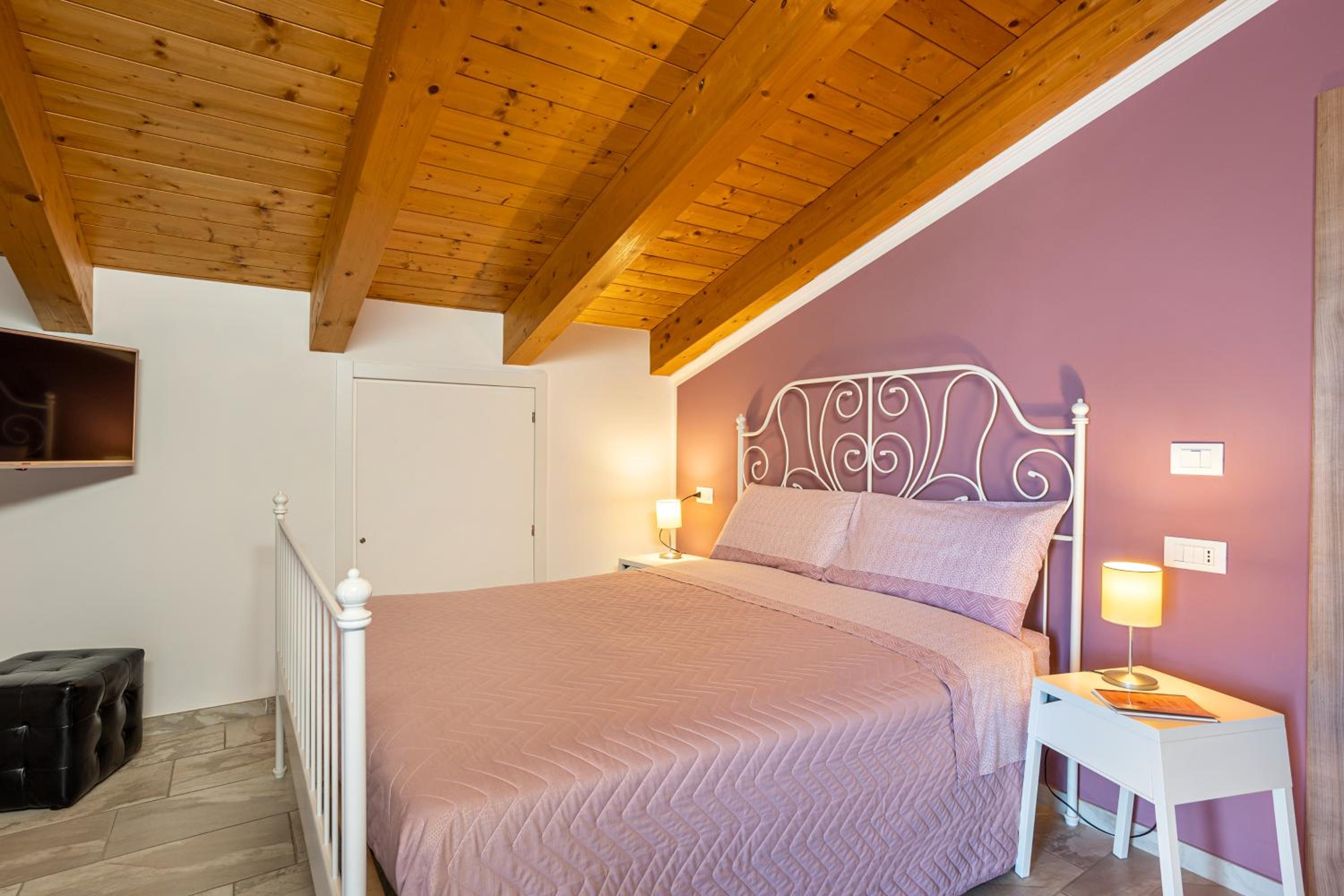 Deluxe Double Room - Photo 1