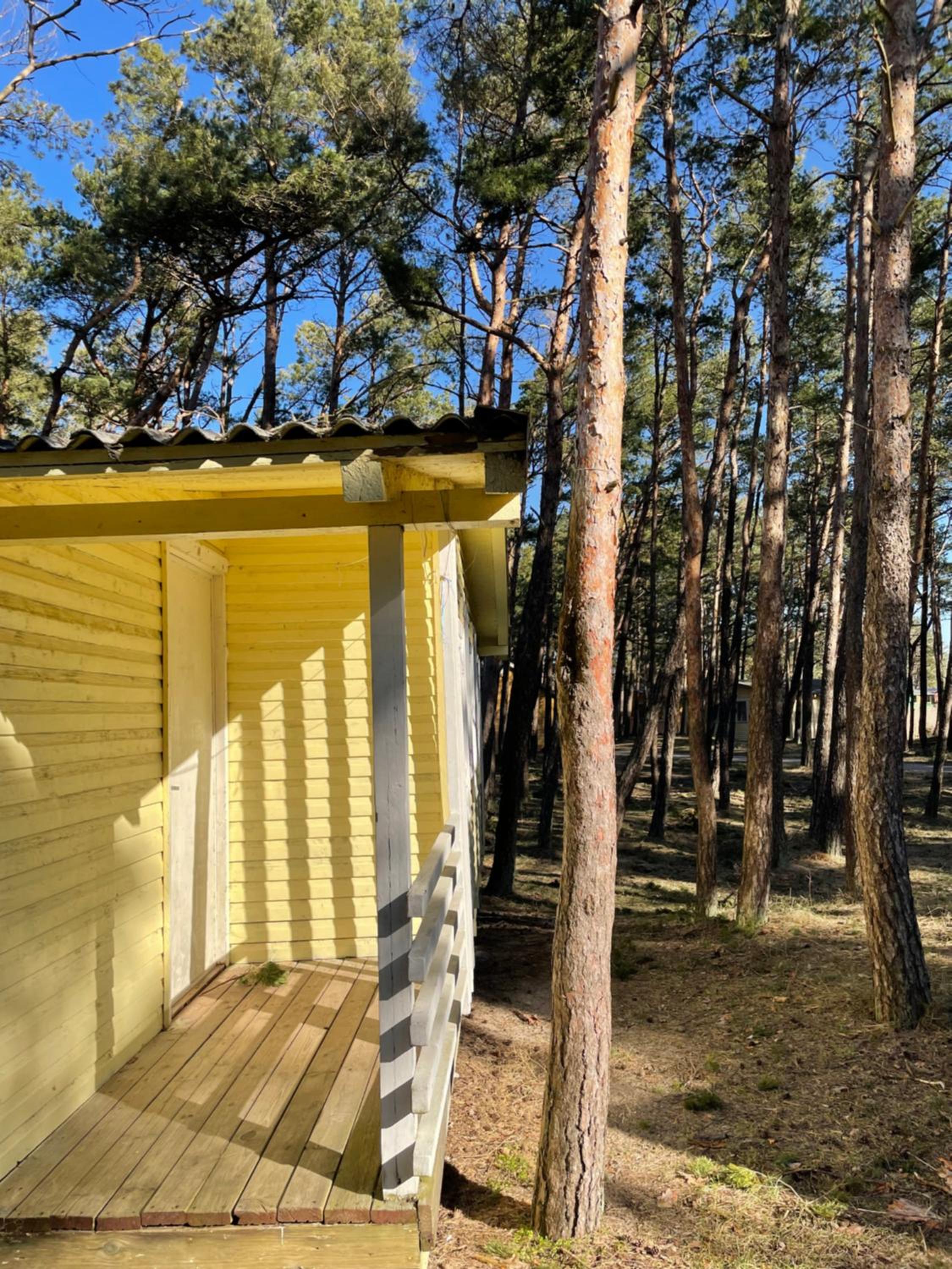 Single Room With Shared Shower And Toilet photo 2