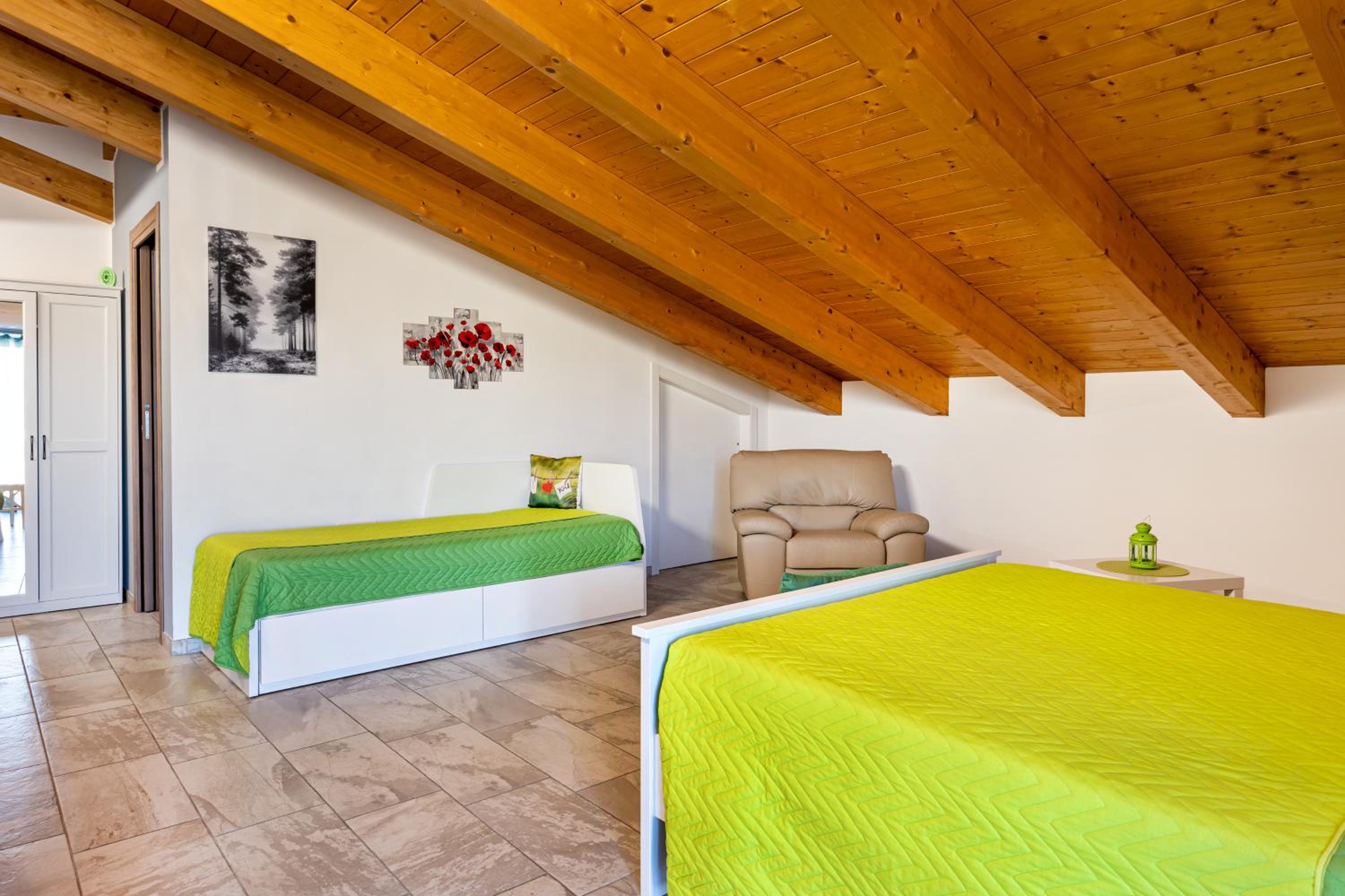 Luxury Triple Room - Photo 3