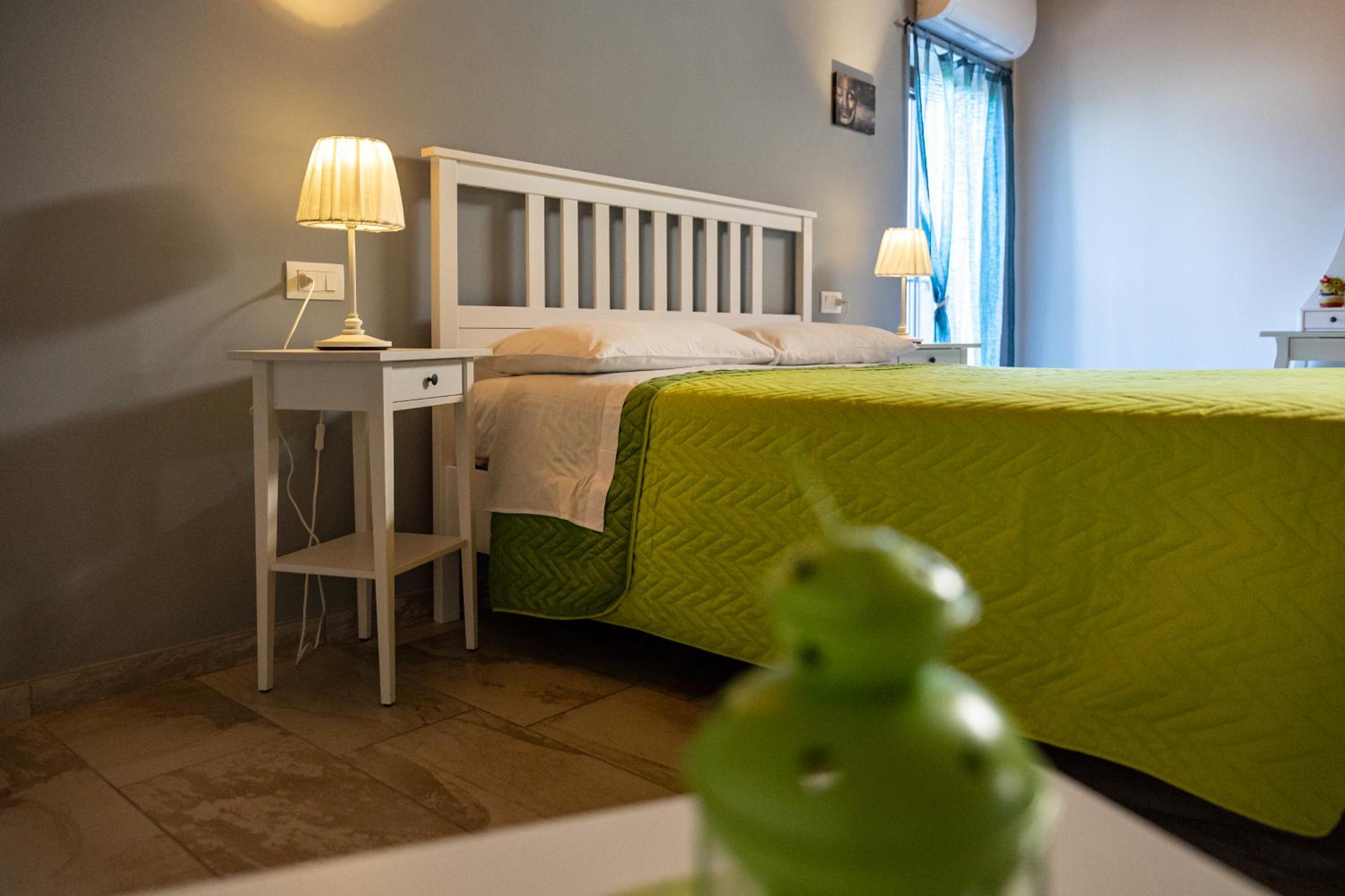 Luxury Triple Room - Photo 19