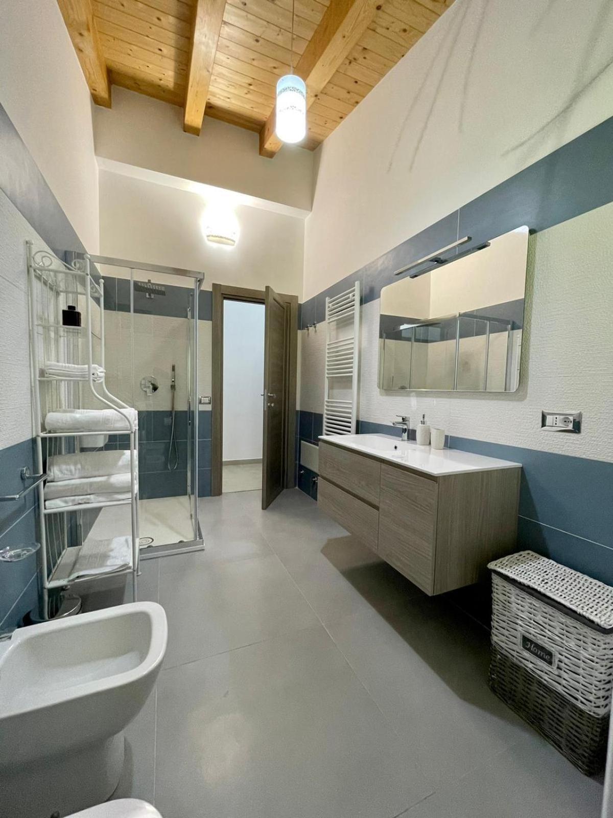 Three-Bedroom Apartment photo 2