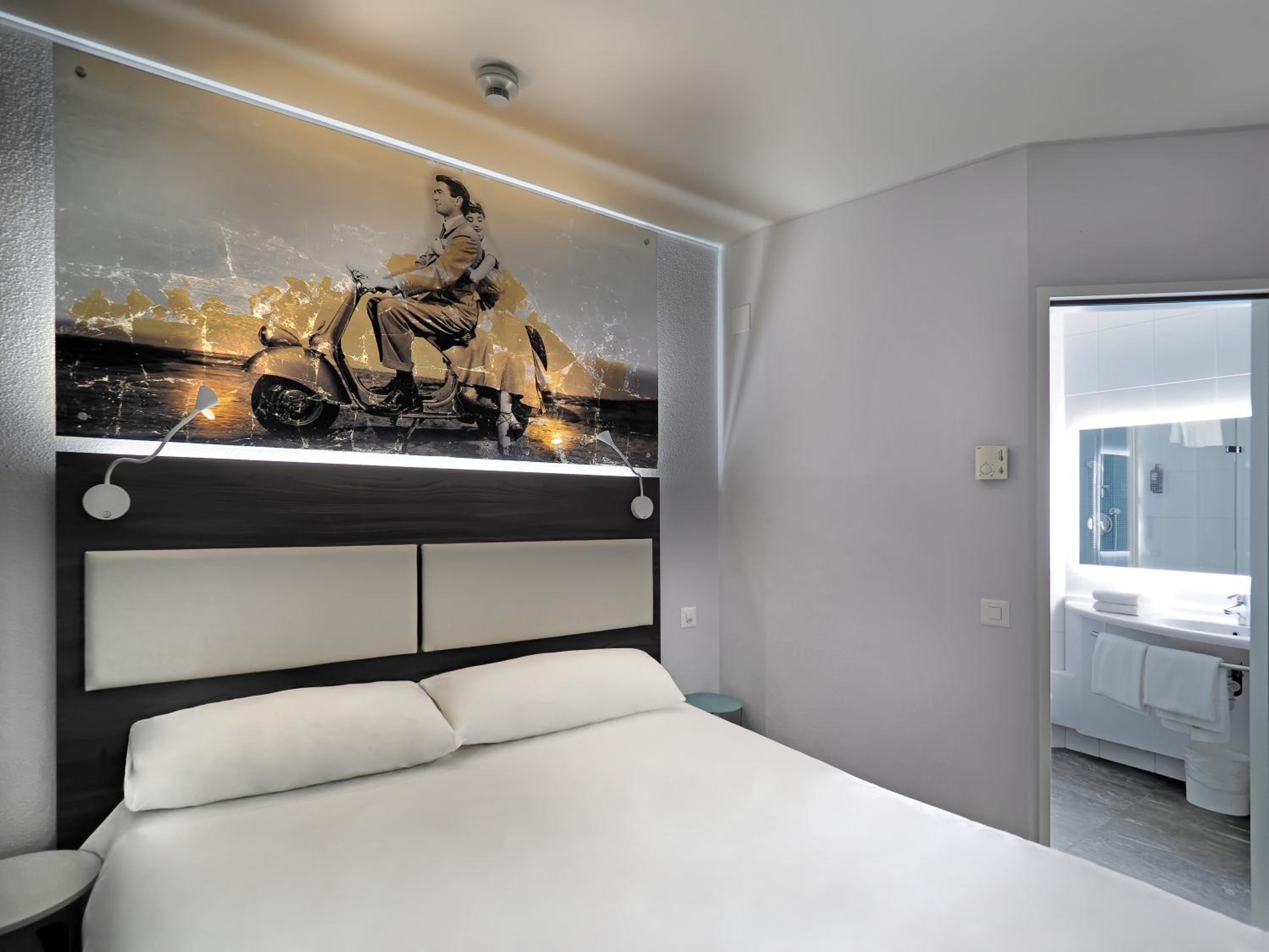 Cinema Double Room - Photo 2