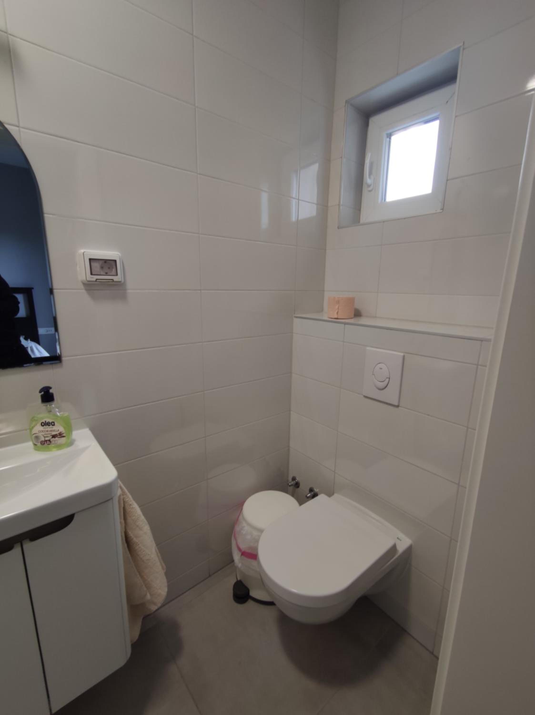 Double Room with Private Bathroom - Photo 3
