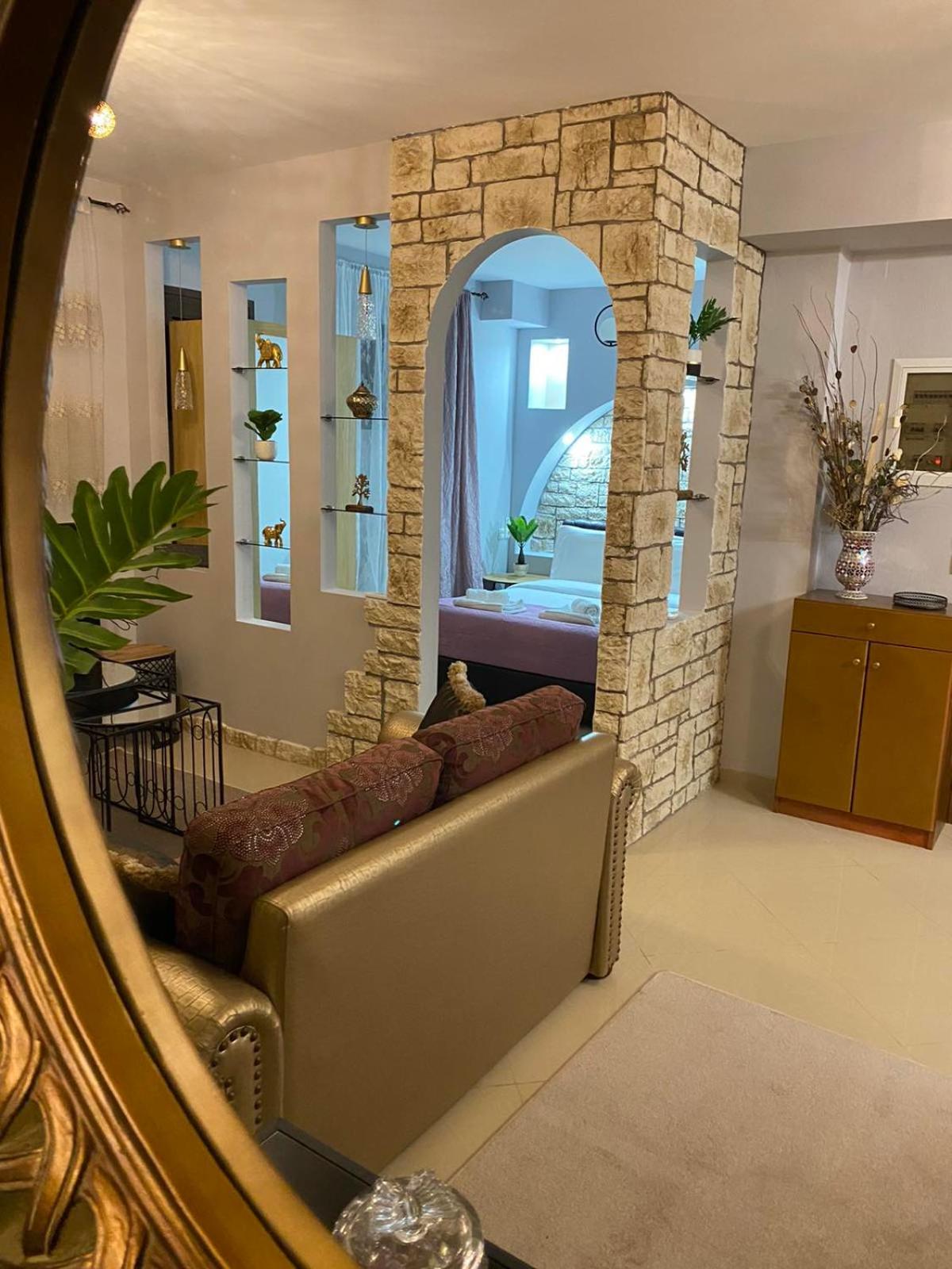 One-Bedroom Apartment - Photo 19