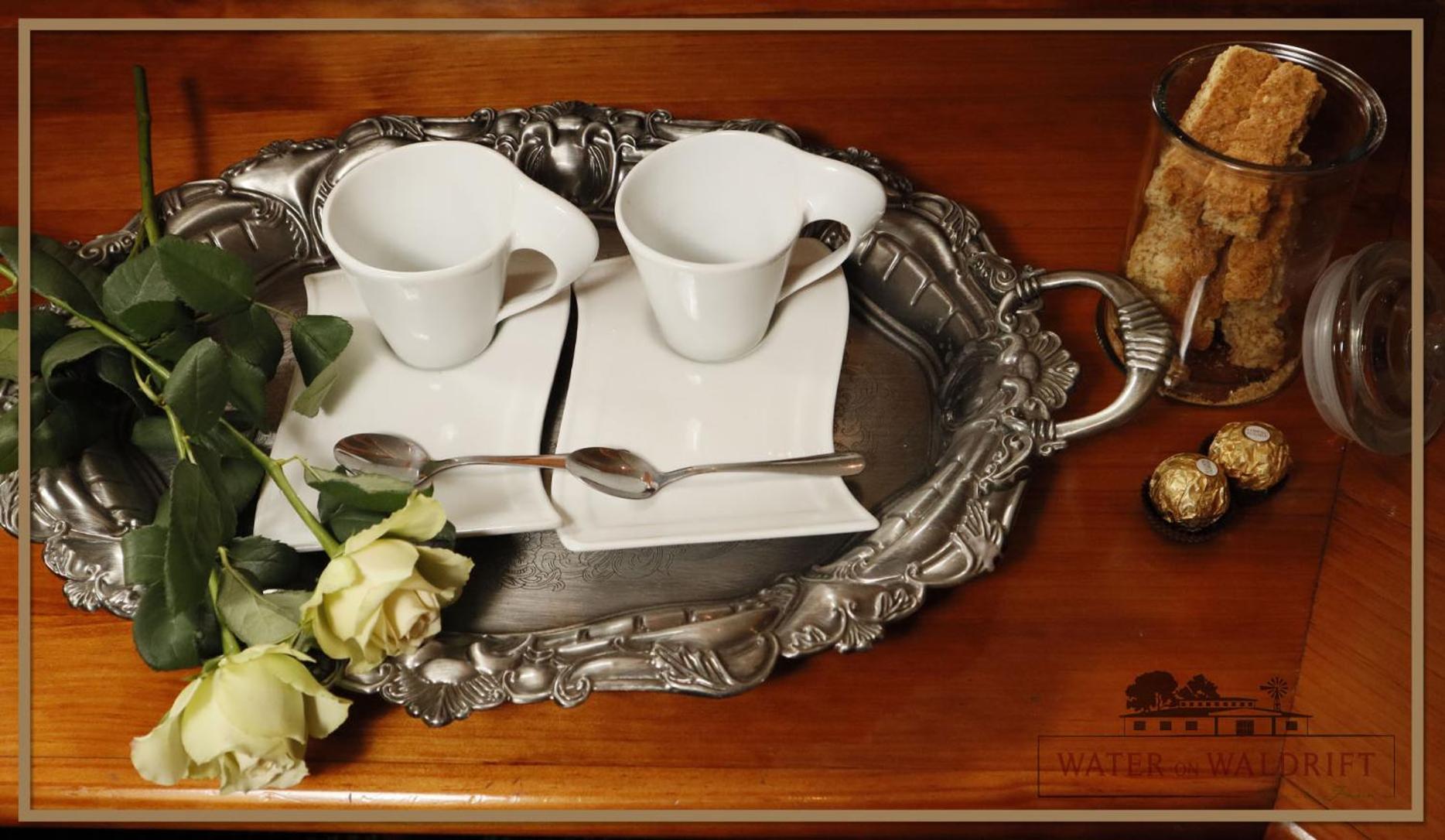 Deluxe King Suite - Photo 4