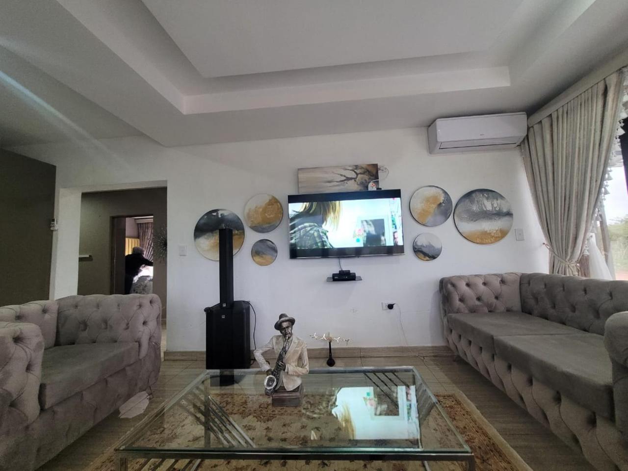 Three-Bedroom Villa - Photo 19