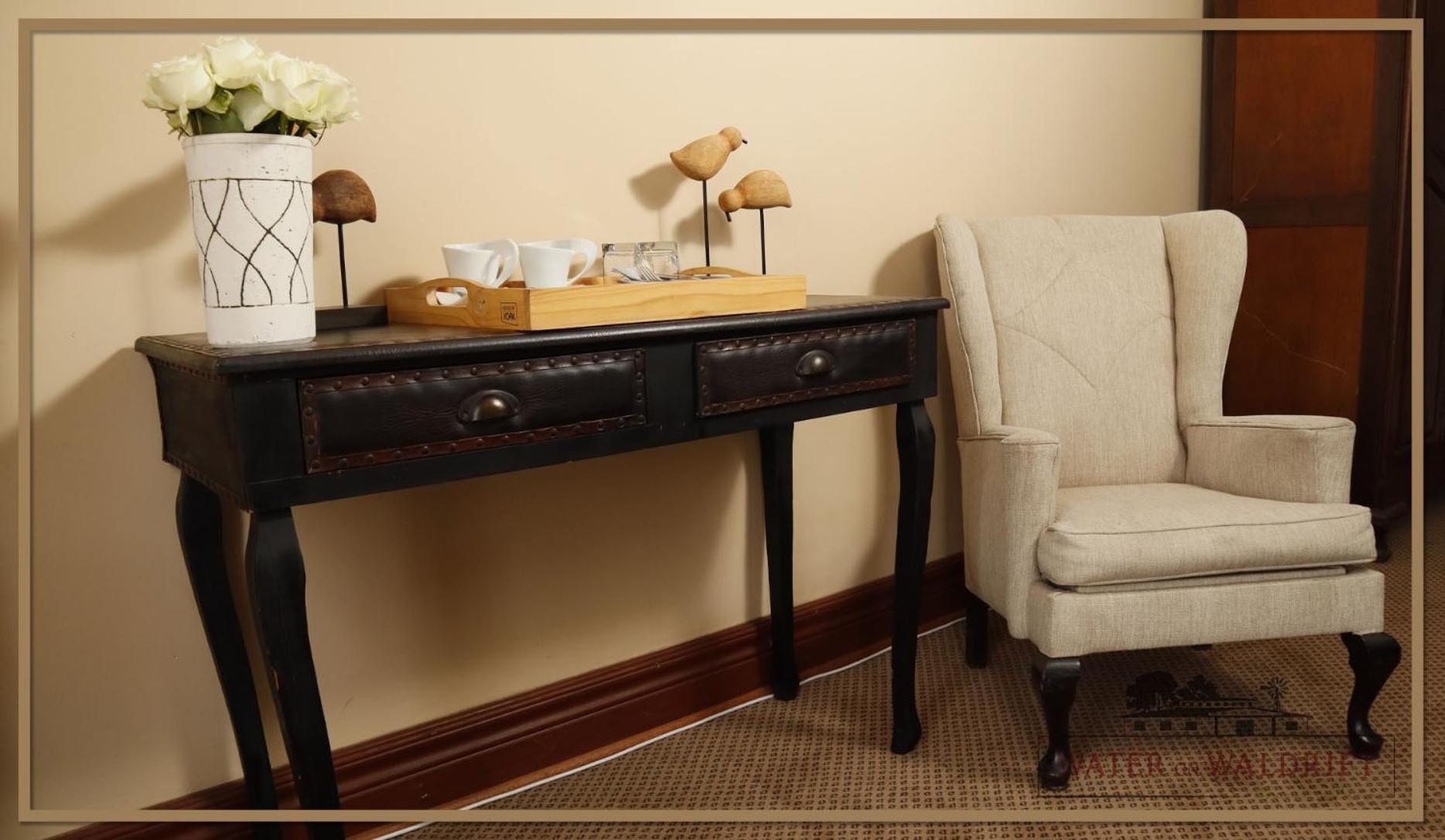 Standard Queen Room - Photo 2