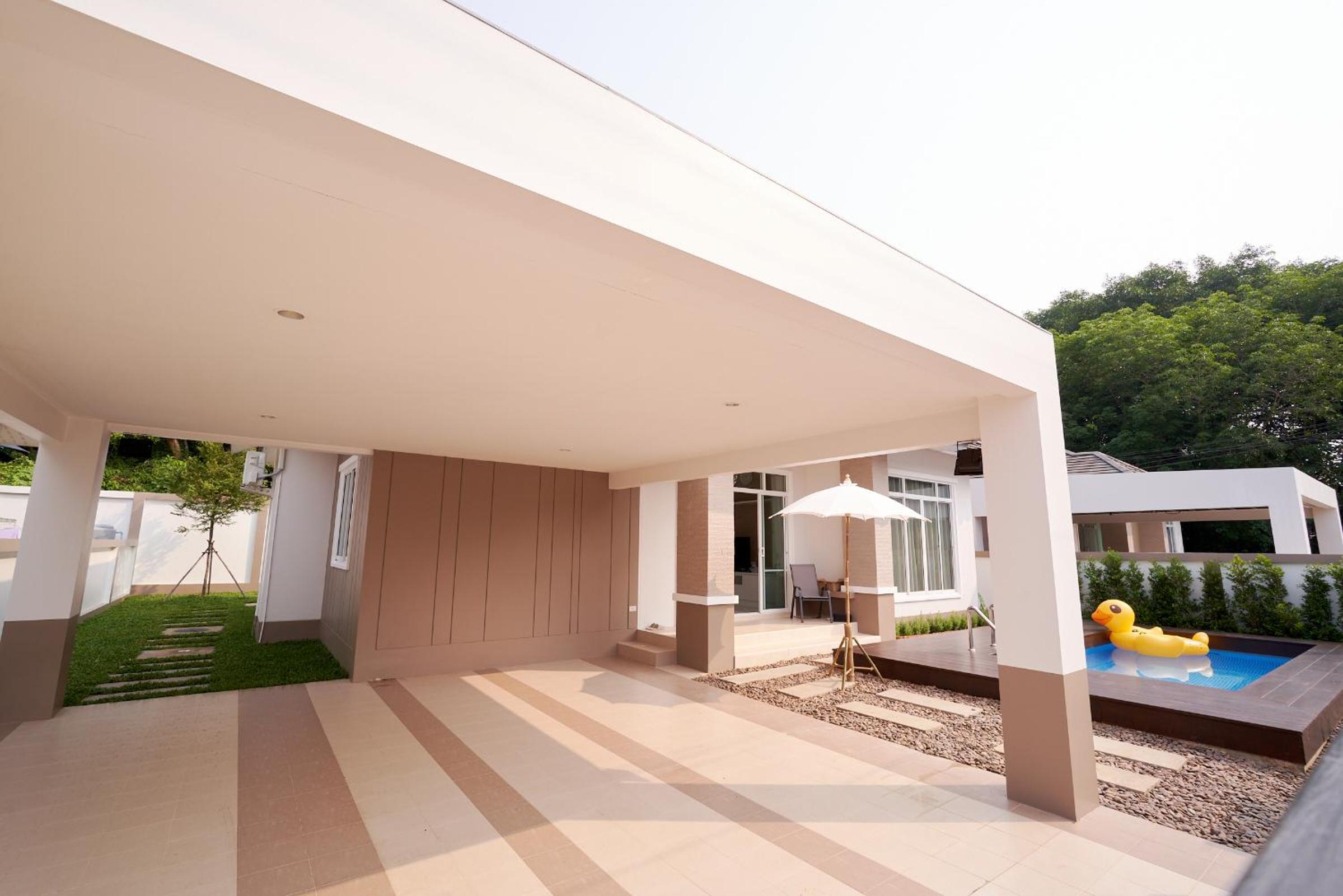 Three-Bedroom Villa - Photo 24