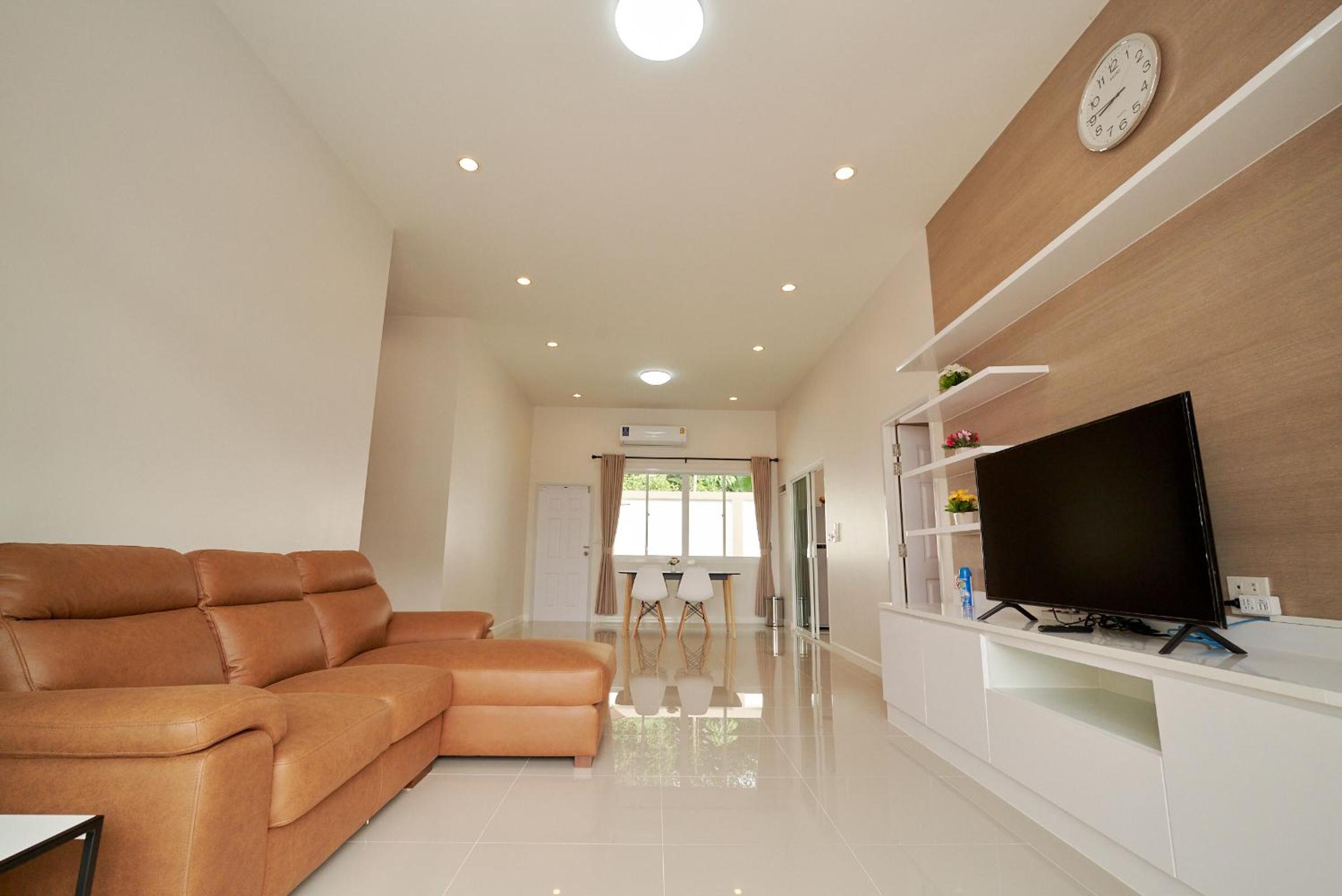 Three-Bedroom Villa - Photo 25