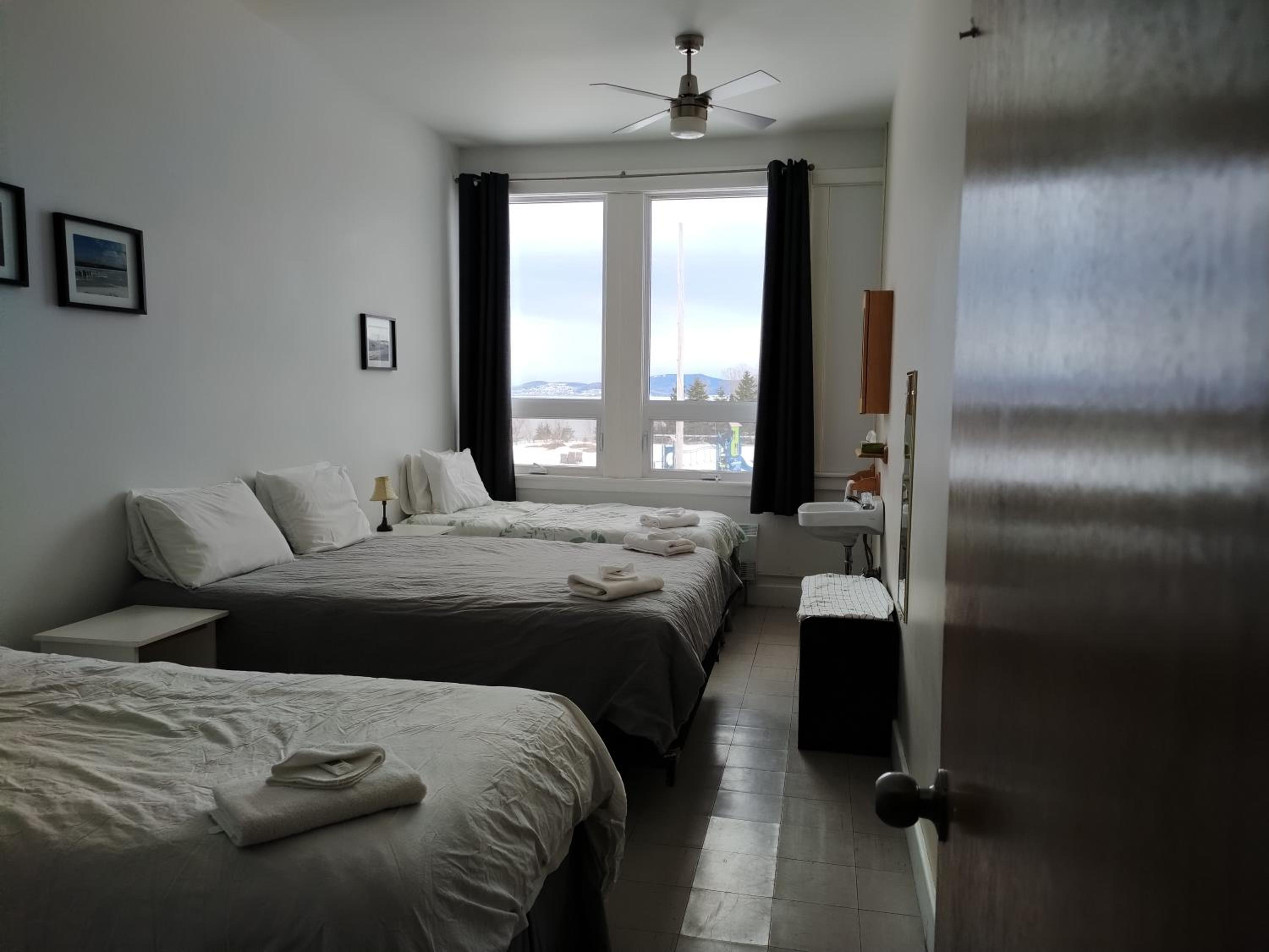 Family Room with Sea View photo 2