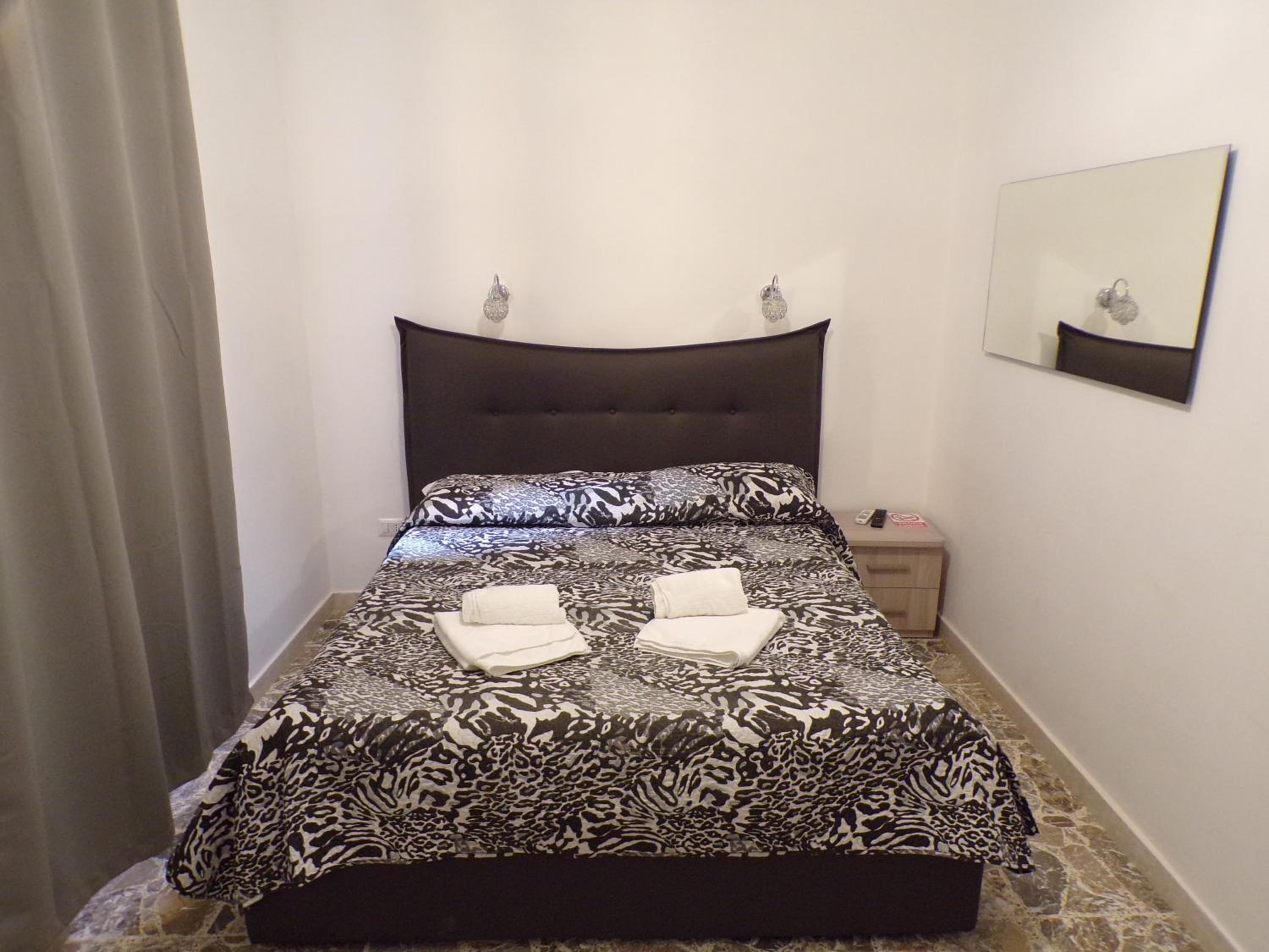 NUOVA AURORA Rent Rooms