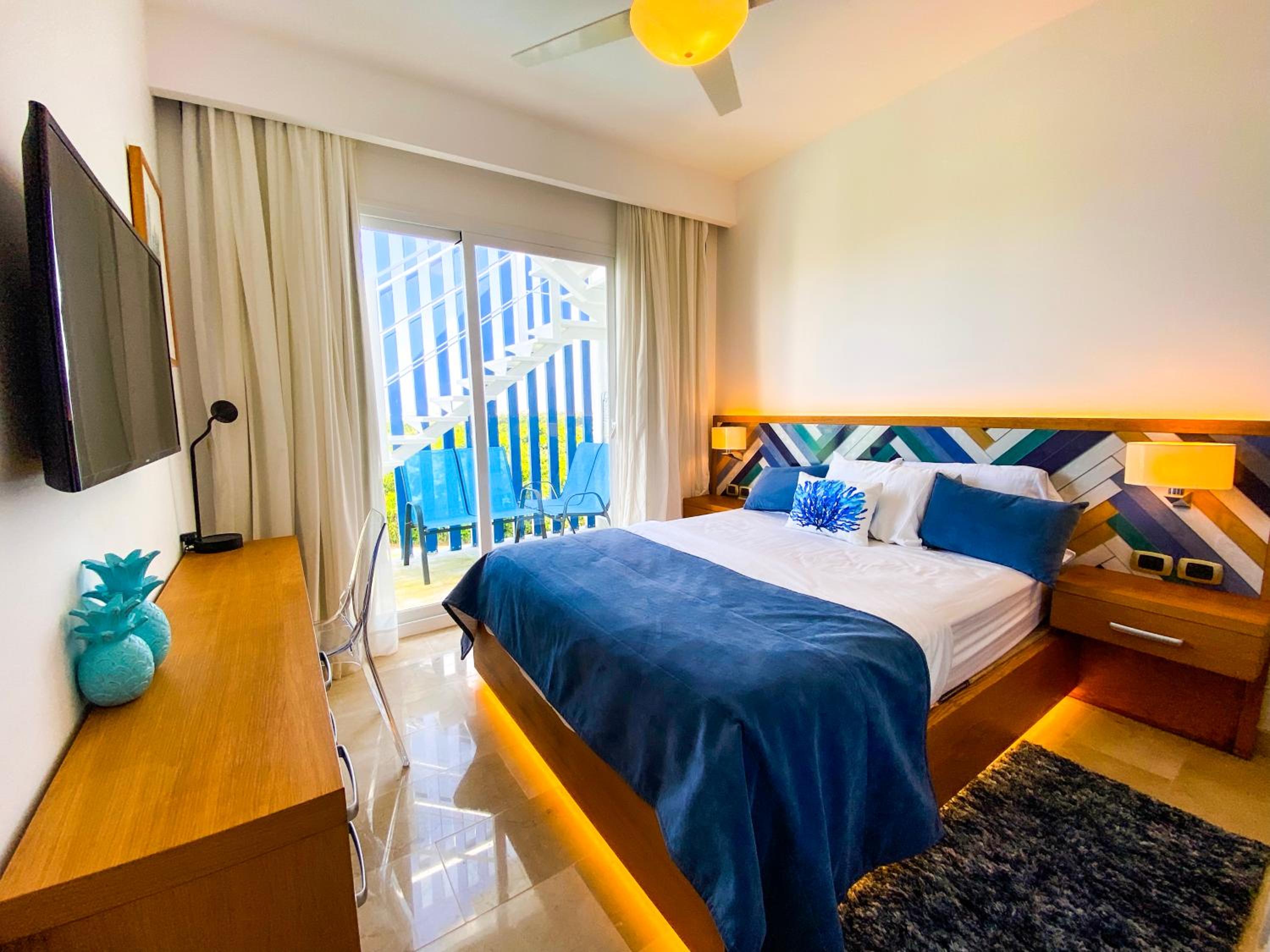 Two-Bedroom Apartment - Photo 12