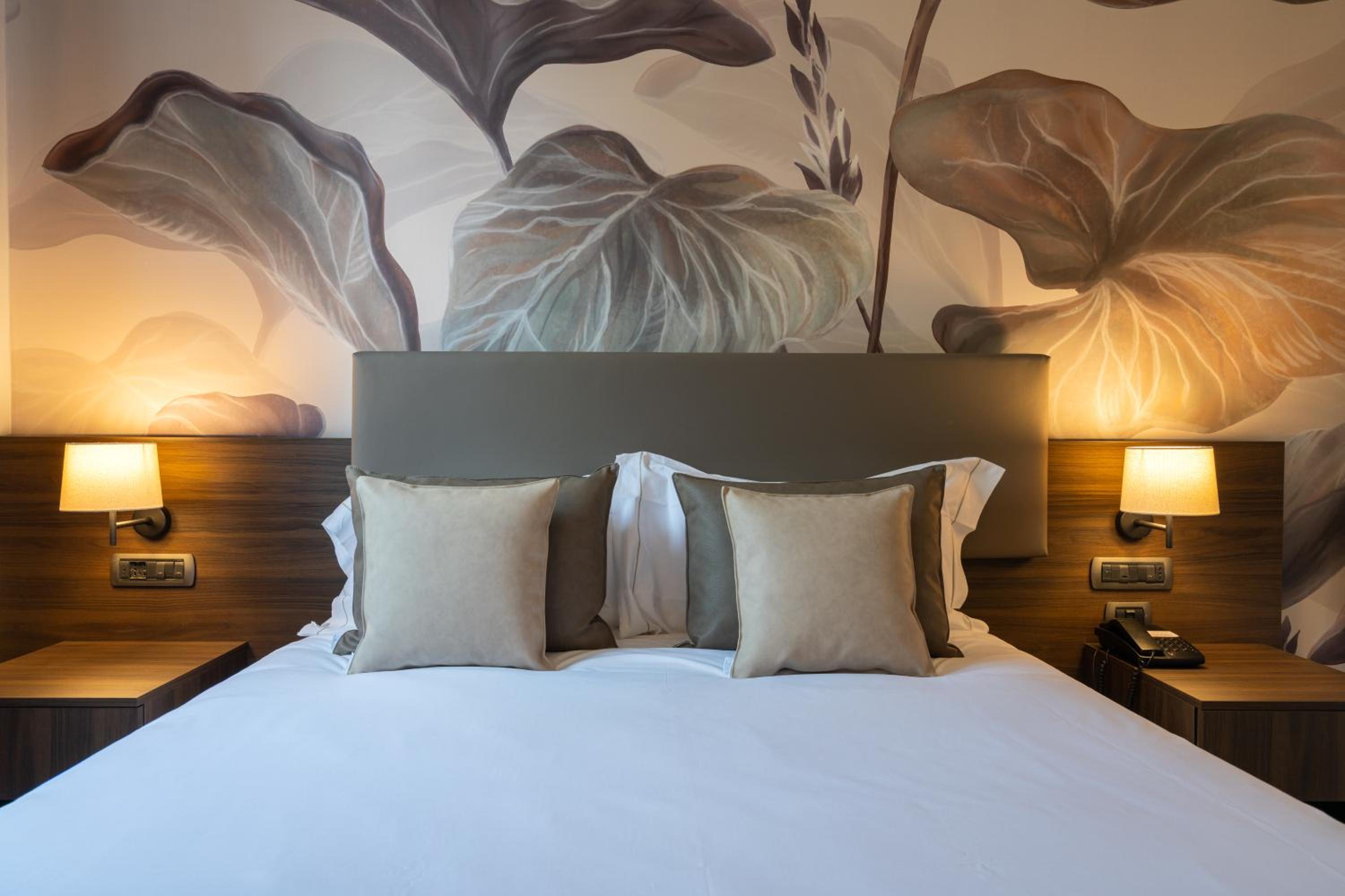 Double Room - Photo 6