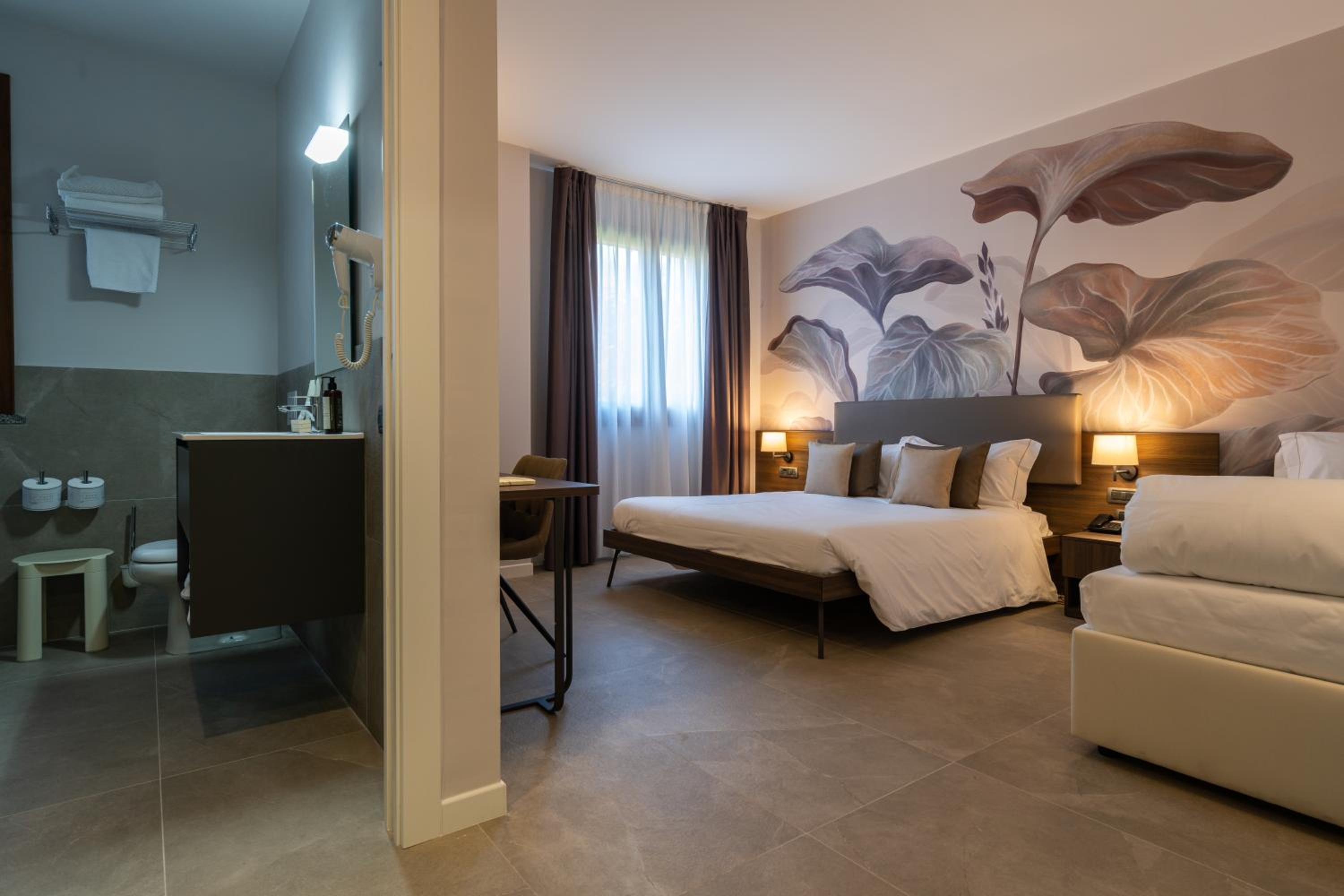 Double Room - Photo 4