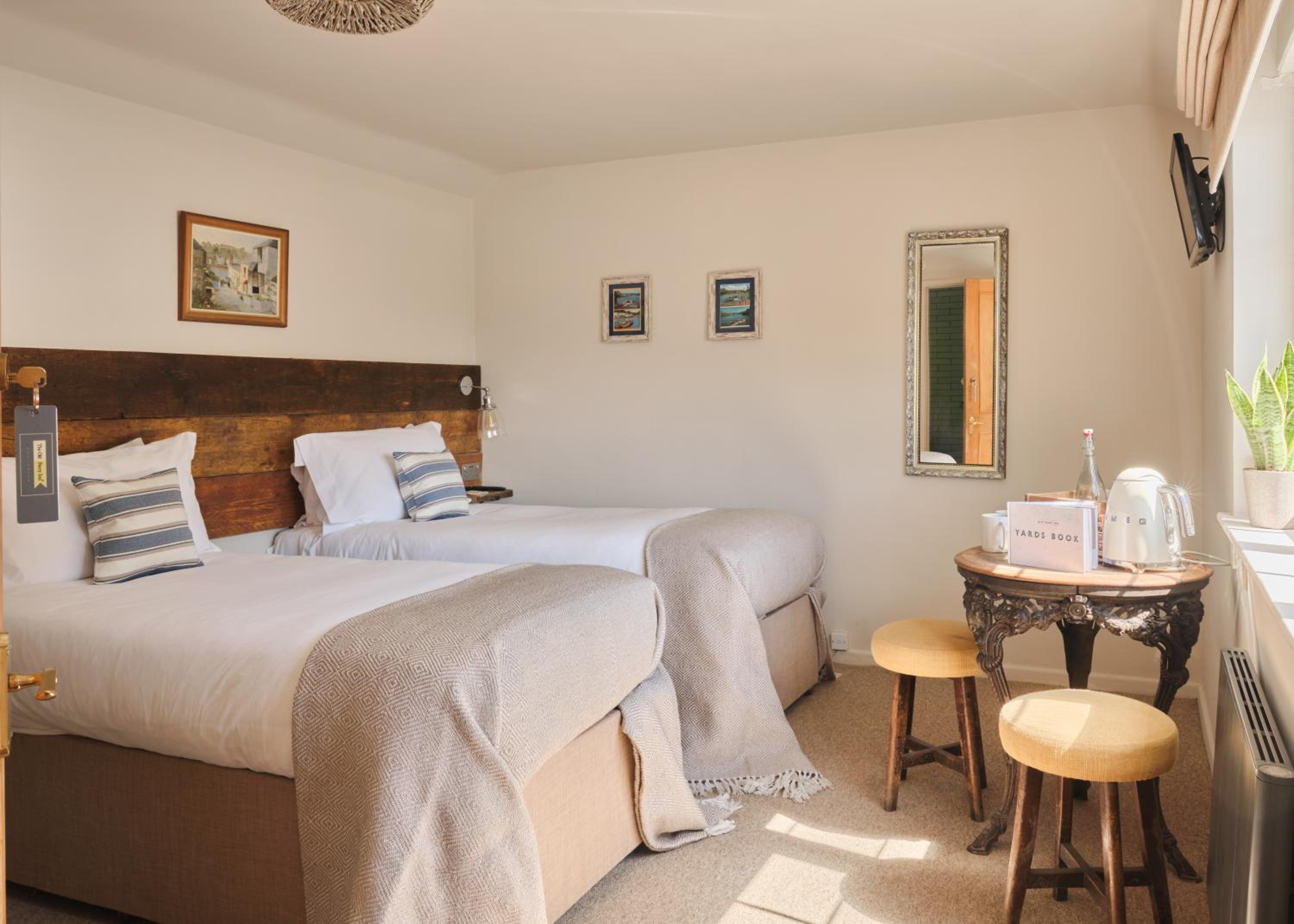 Deluxe Twin Room With Sea View