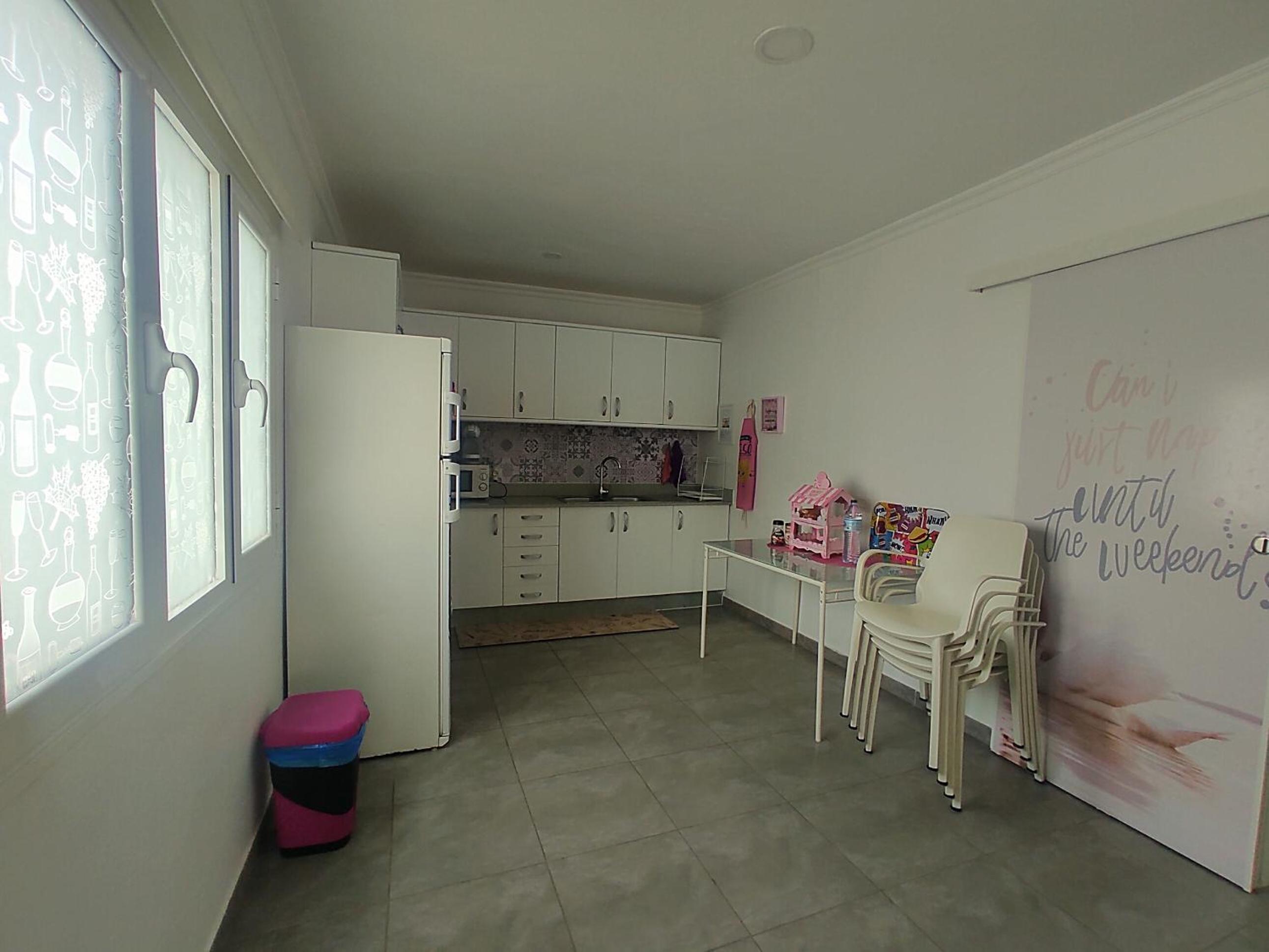 One-Bedroom Apartment - Photo 5