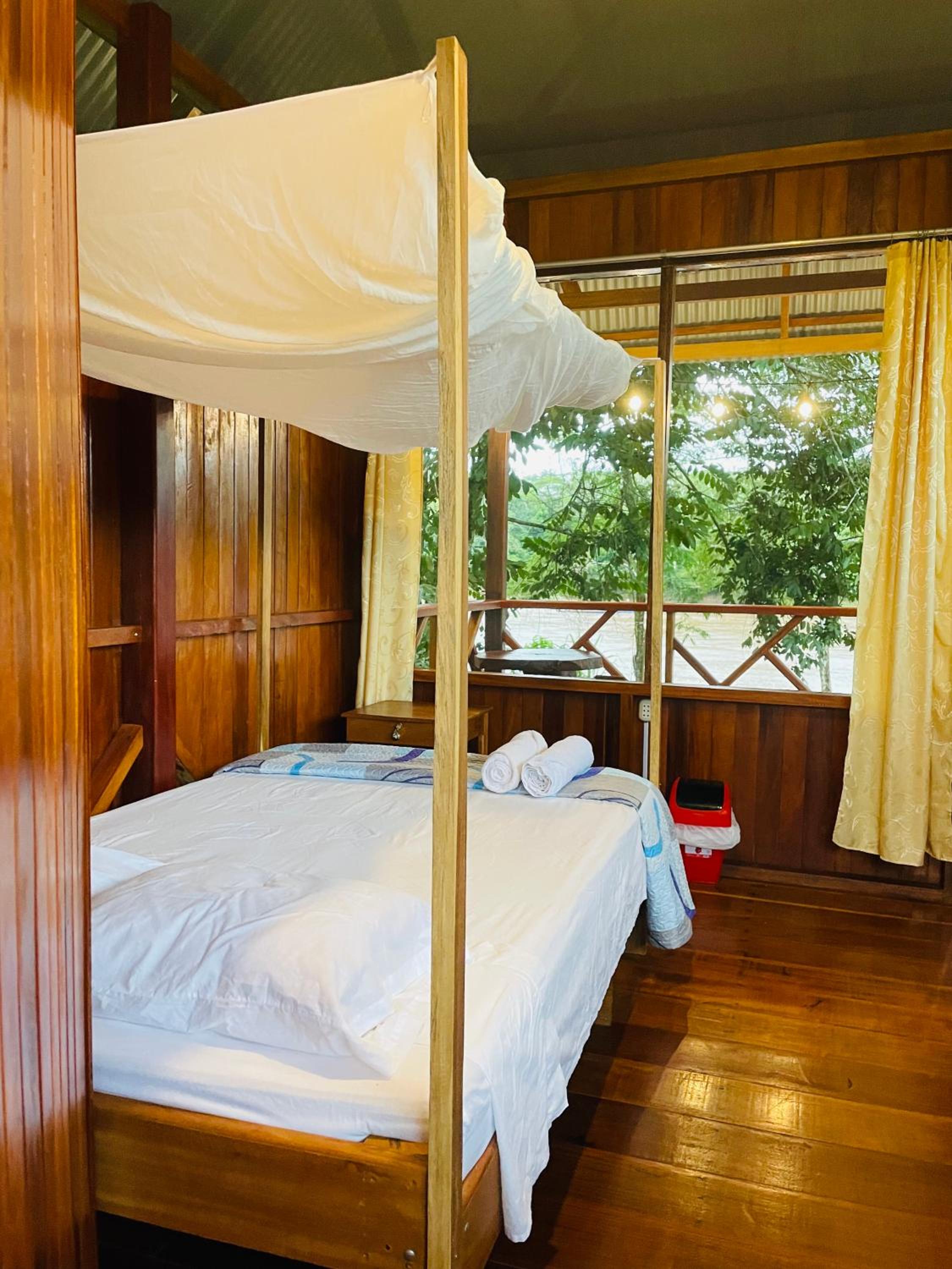Single Room with Private Bathroom photo 1