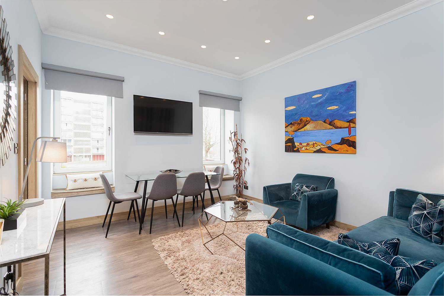 Deluxe Apartment