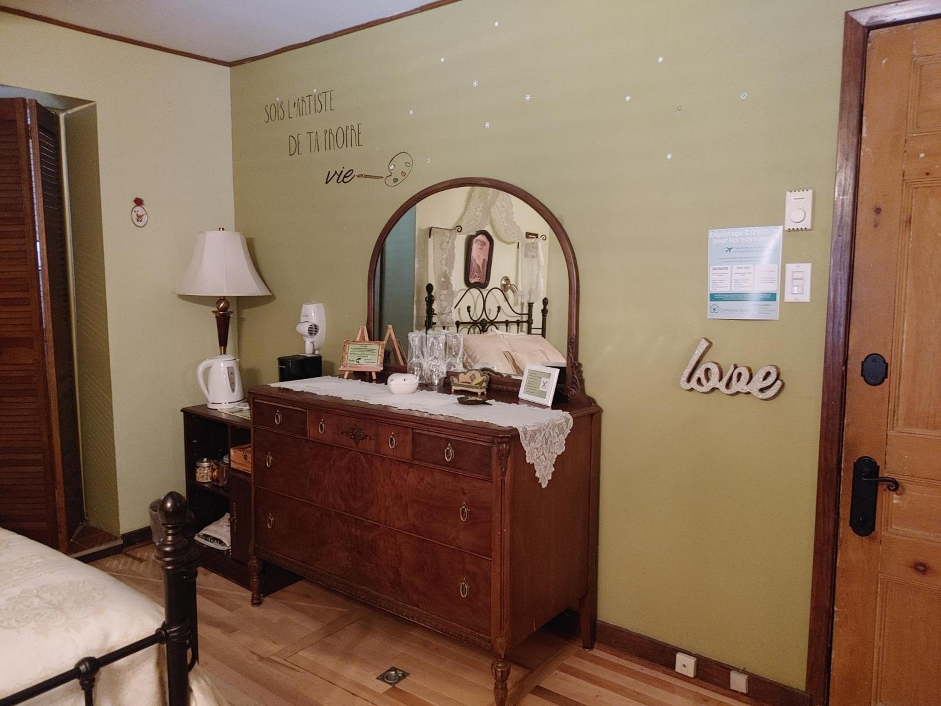 Double Room with Private Bathroom photo 3
