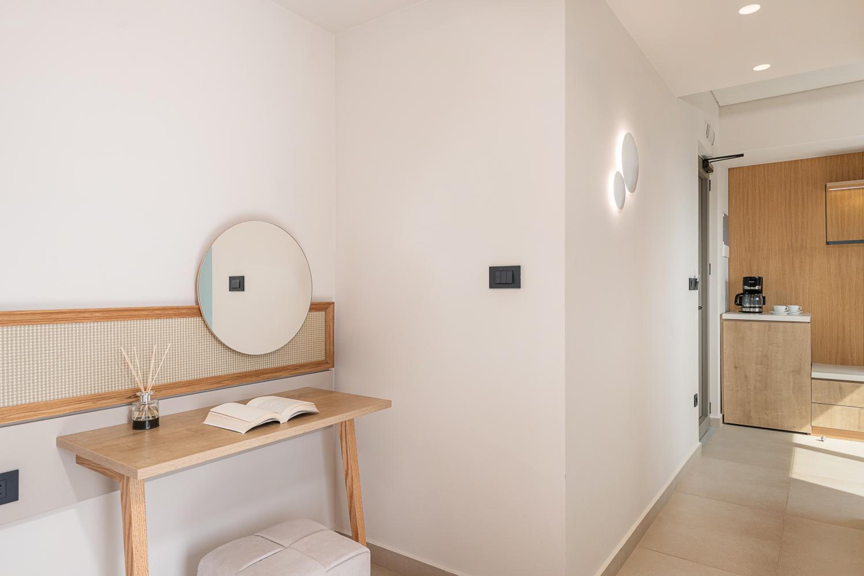 MODERN STYLE ROOM 20 SQUARE M. - Photo 7