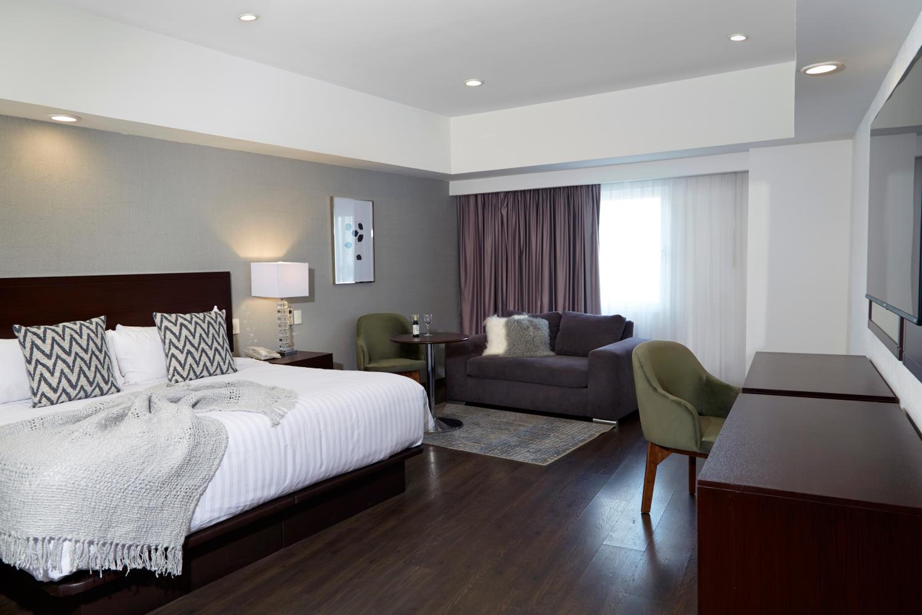 Executive Suite