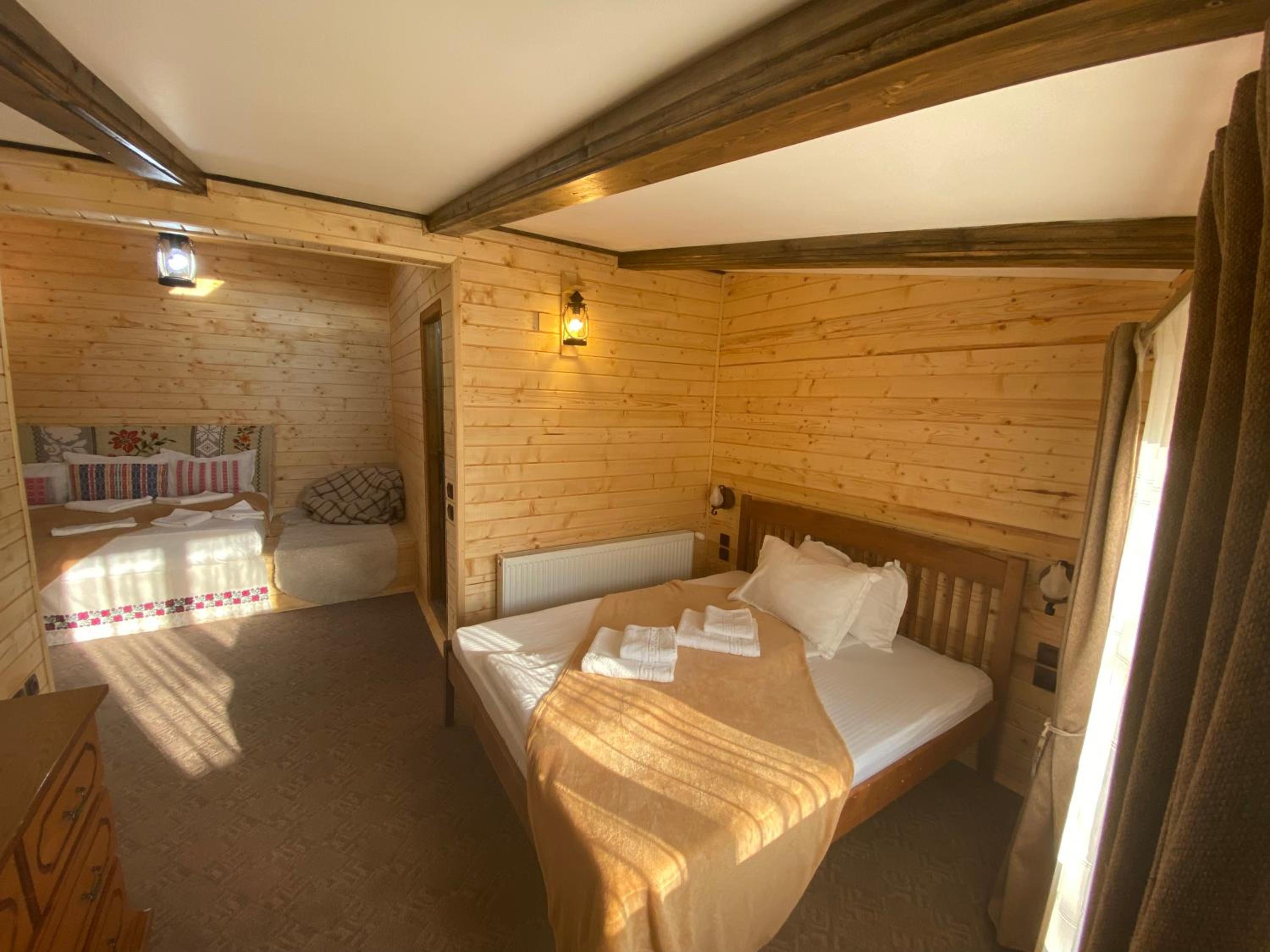 Quadruple Room - Photo 2