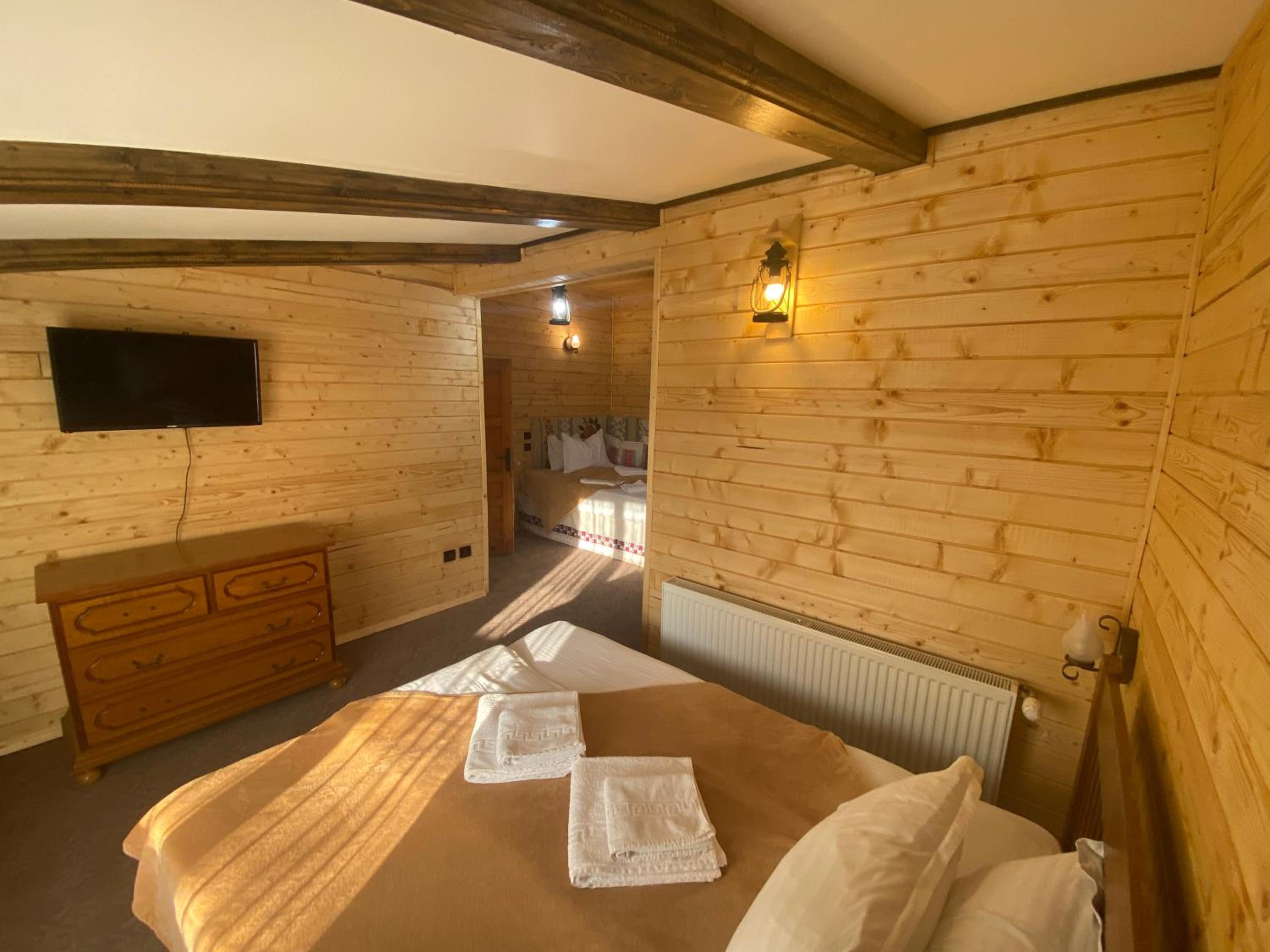 Quadruple Room - Photo 4