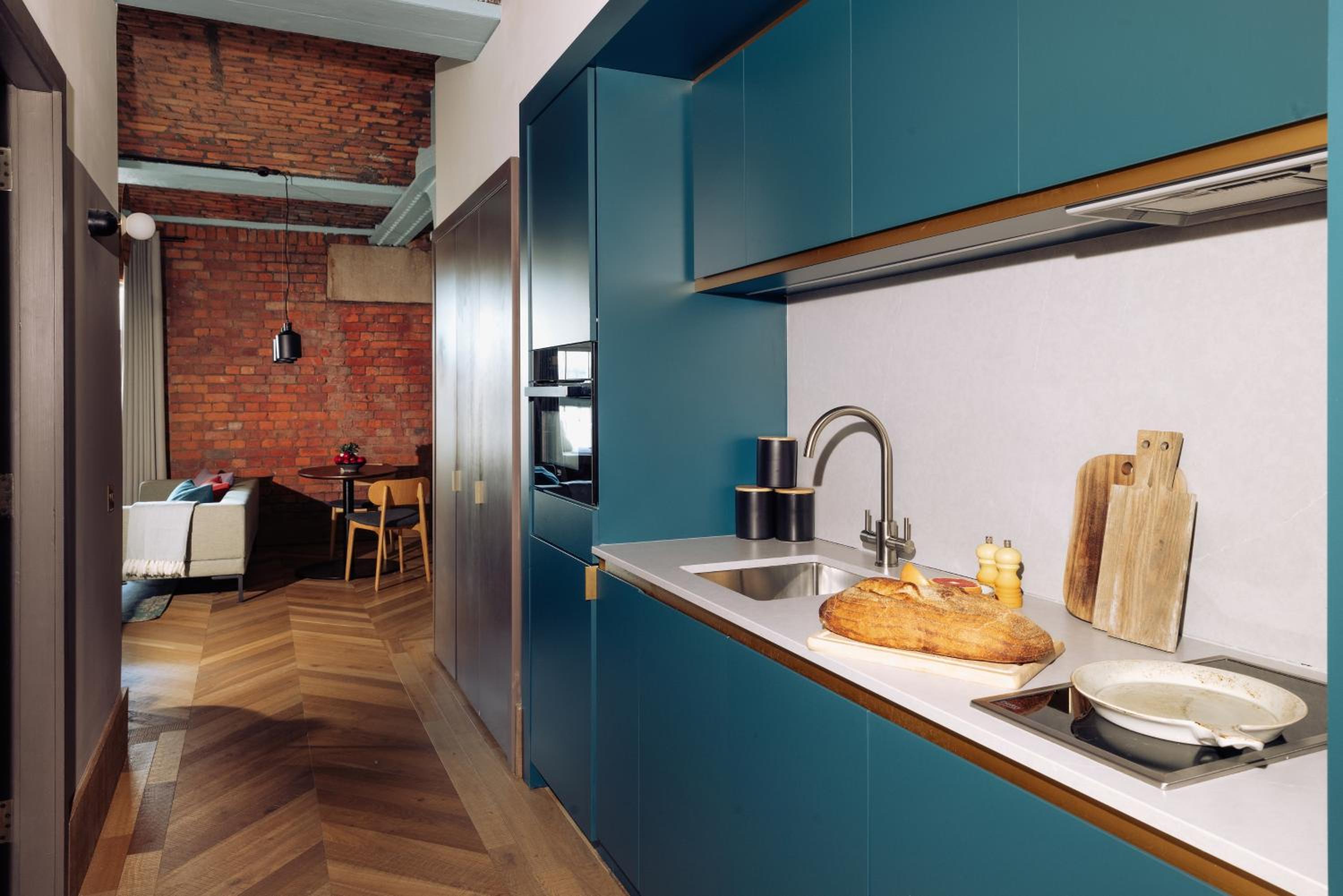 One Bedroom Apartment - Photo 2
