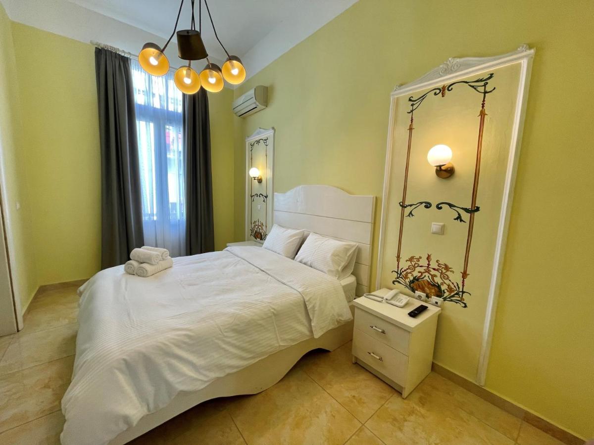 Deluxe Triple Room photo 2