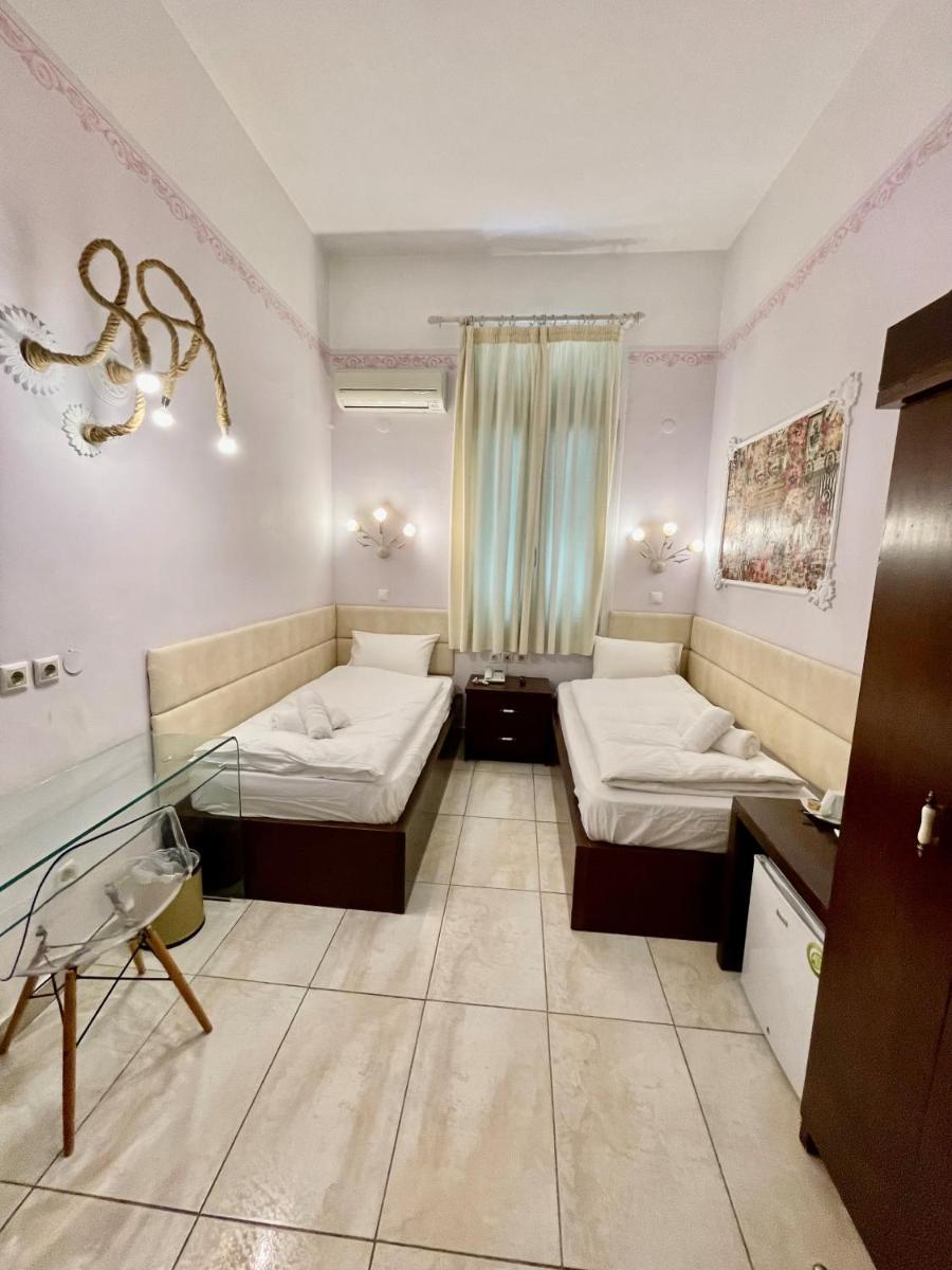 Deluxe Twin Room photo 1