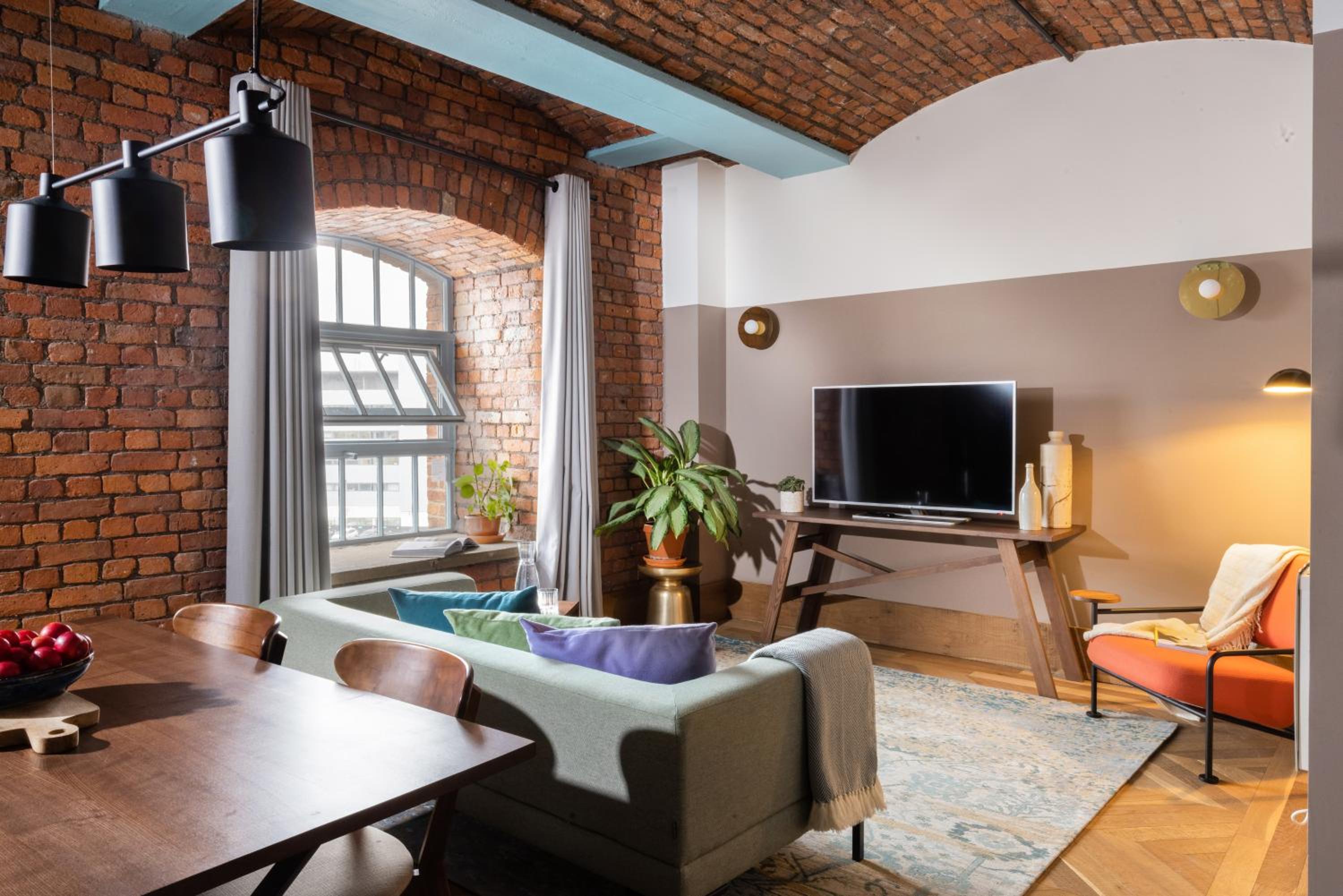 Premium One Bedroom Apartment with Sofa Bed photo 2