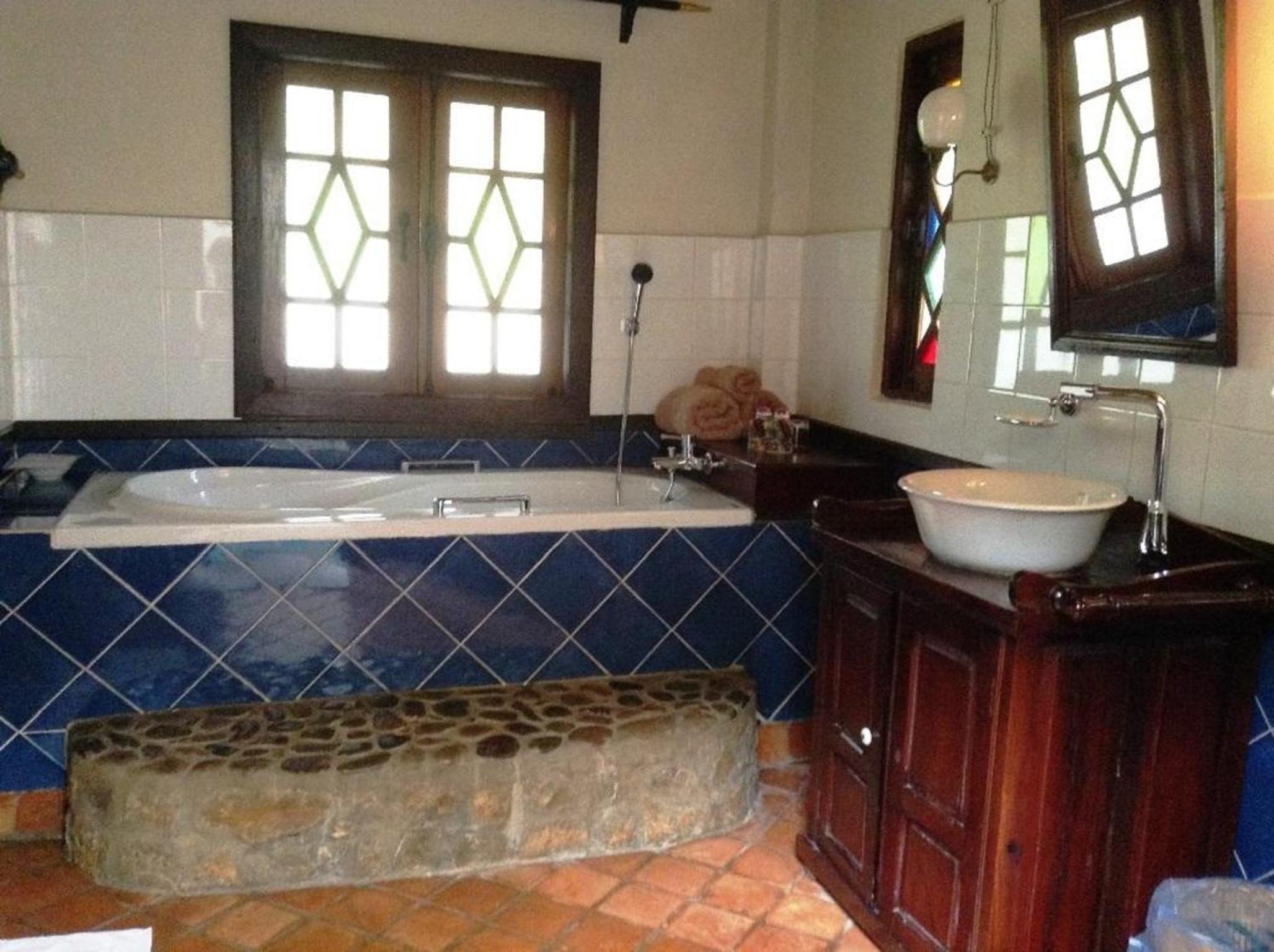 Superior Double or Twin Bungalow with River View photo 2