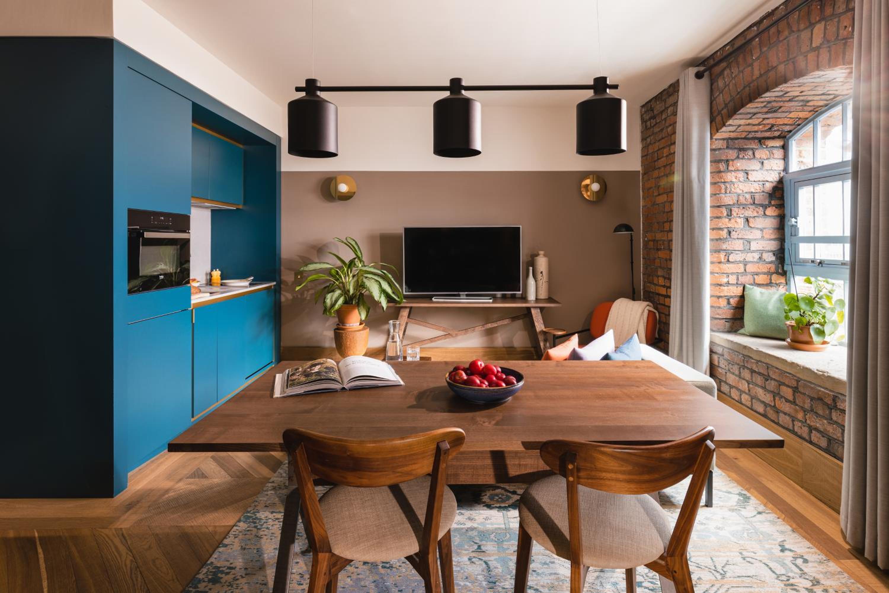 One Bedroom Apartment - Photo 3