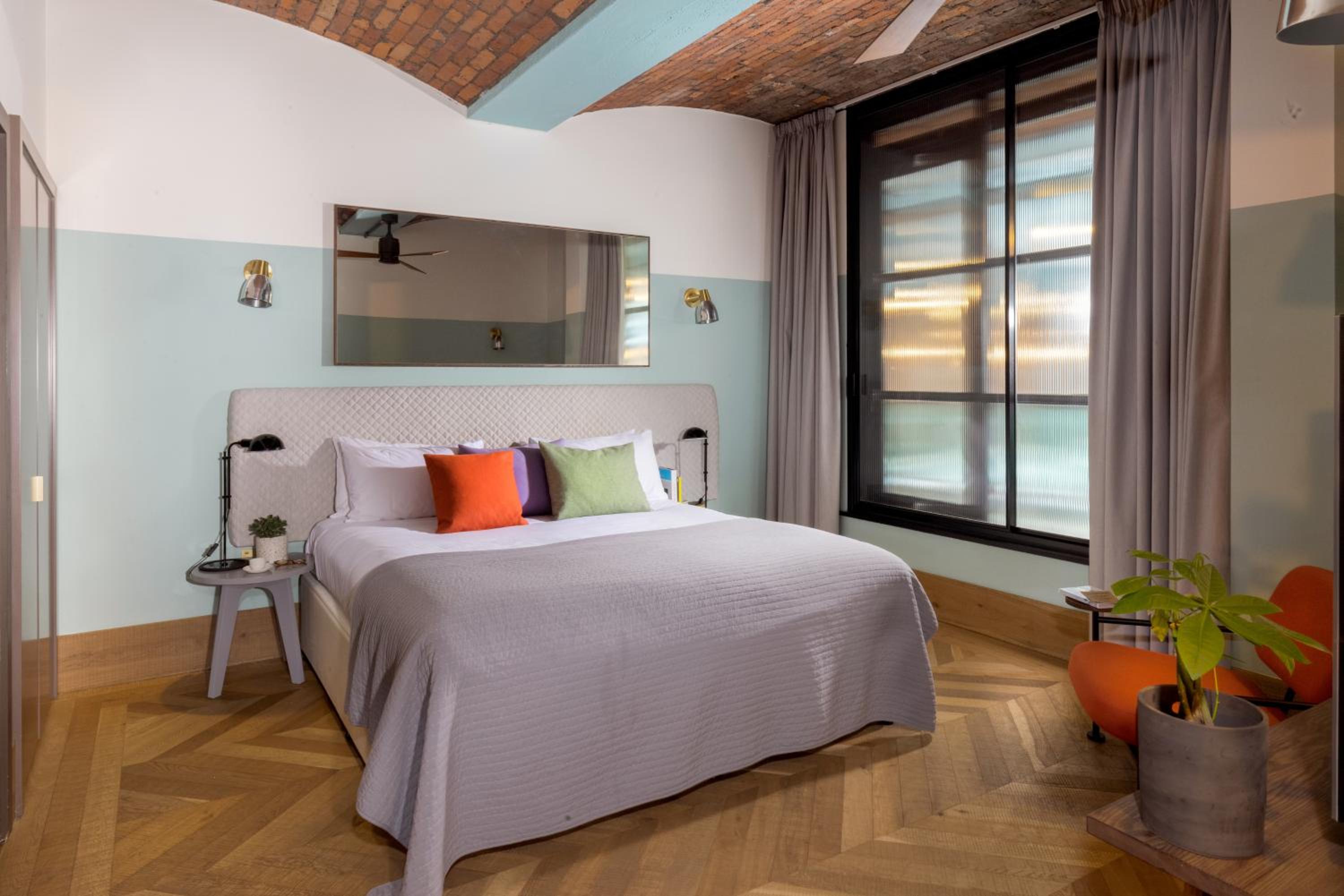Two Bedroom Apartment - Photo 4