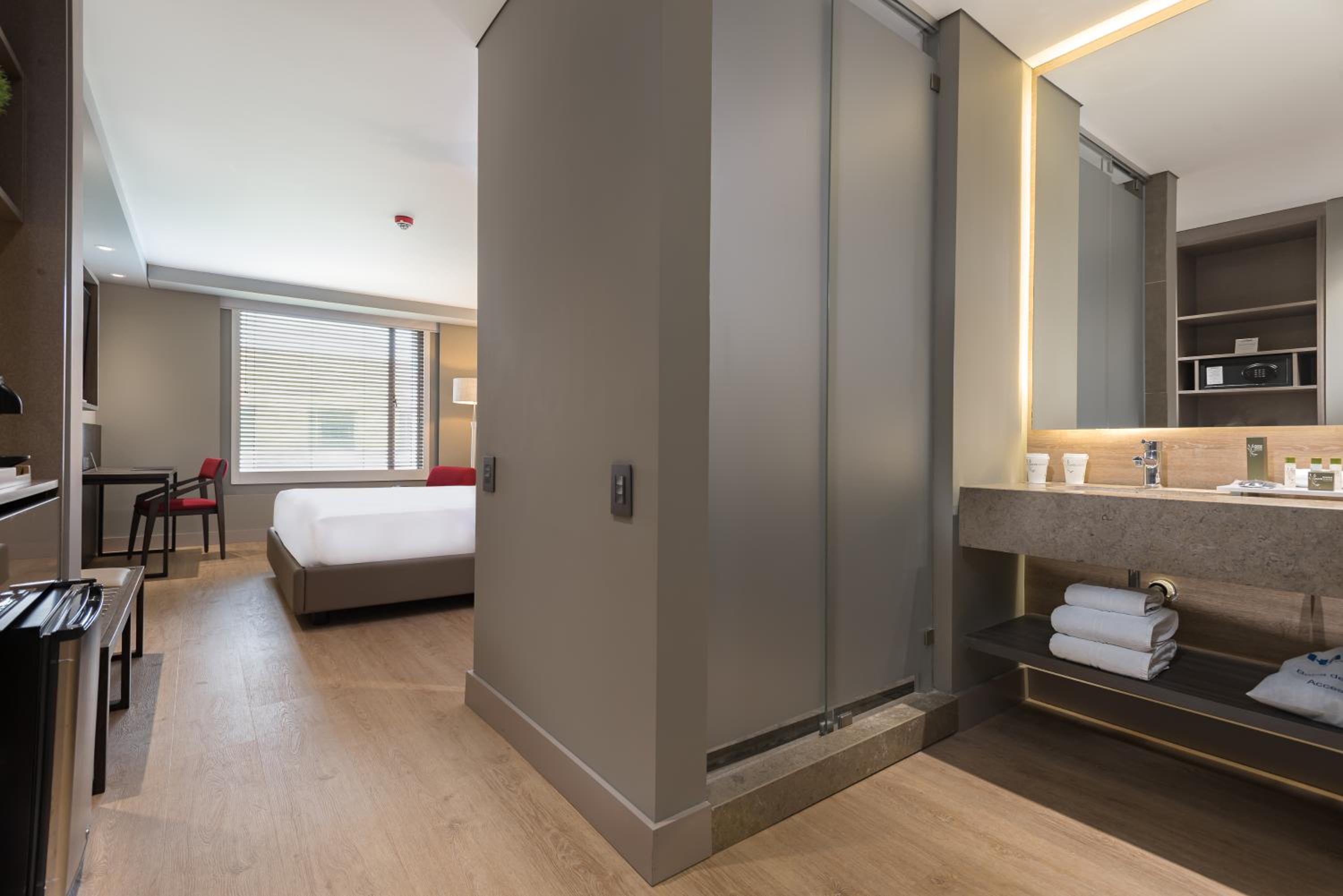 Deluxe Double Room photo 2