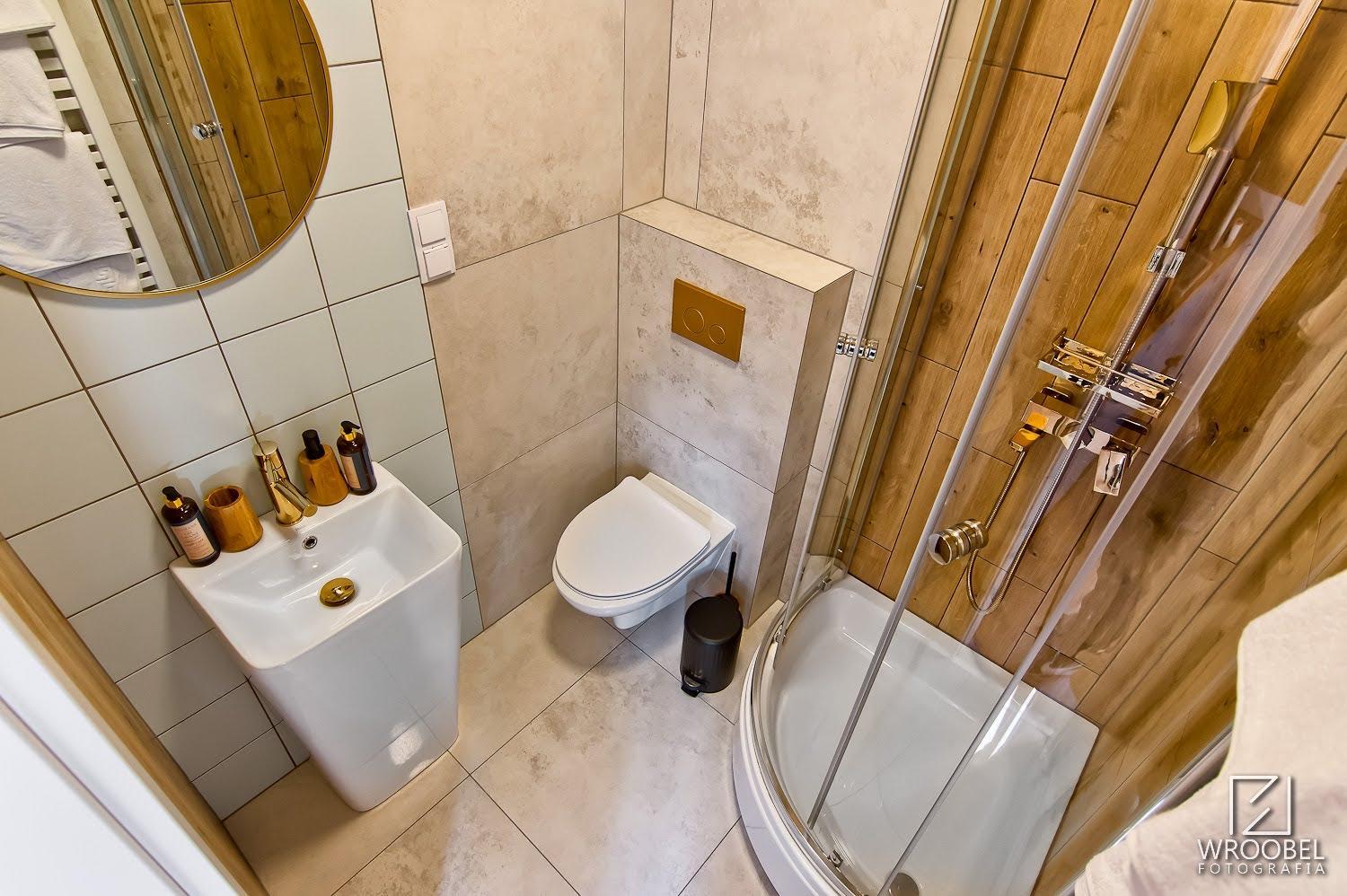 One-Bedroom Apartment - Photo 3