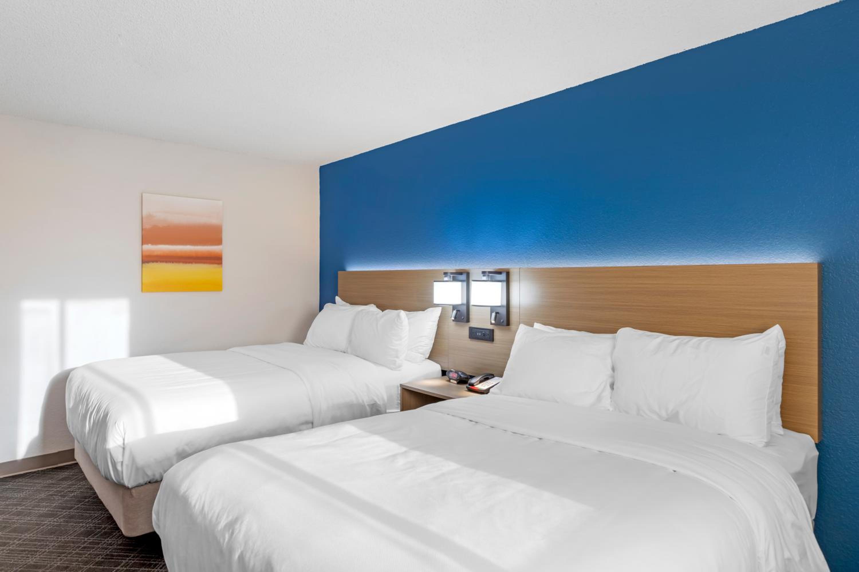 Standard Double Room with Two Double Beds - Non Smoking - Photo 2