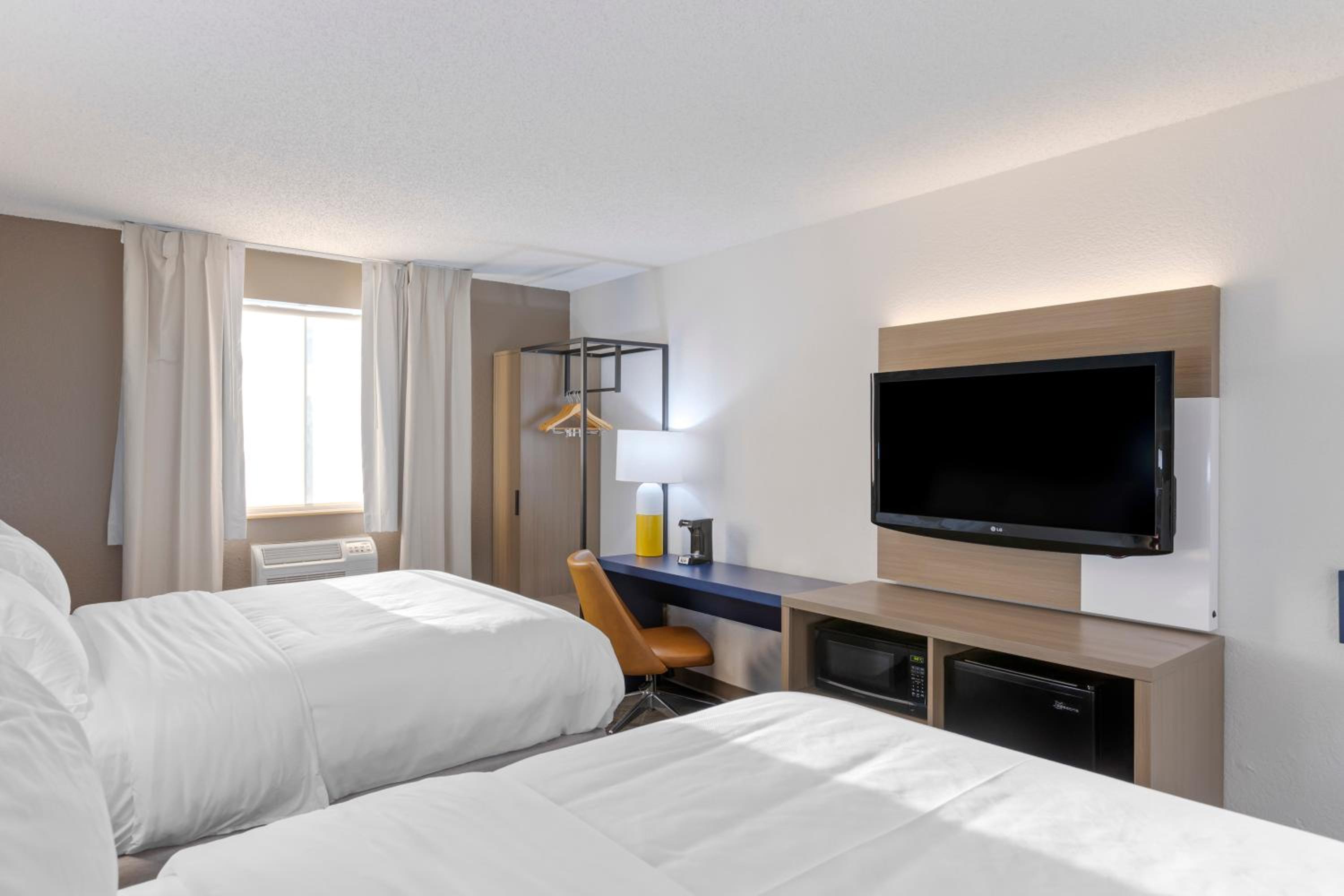Standard Double Room with Two Double Beds - Non Smoking - Photo 4