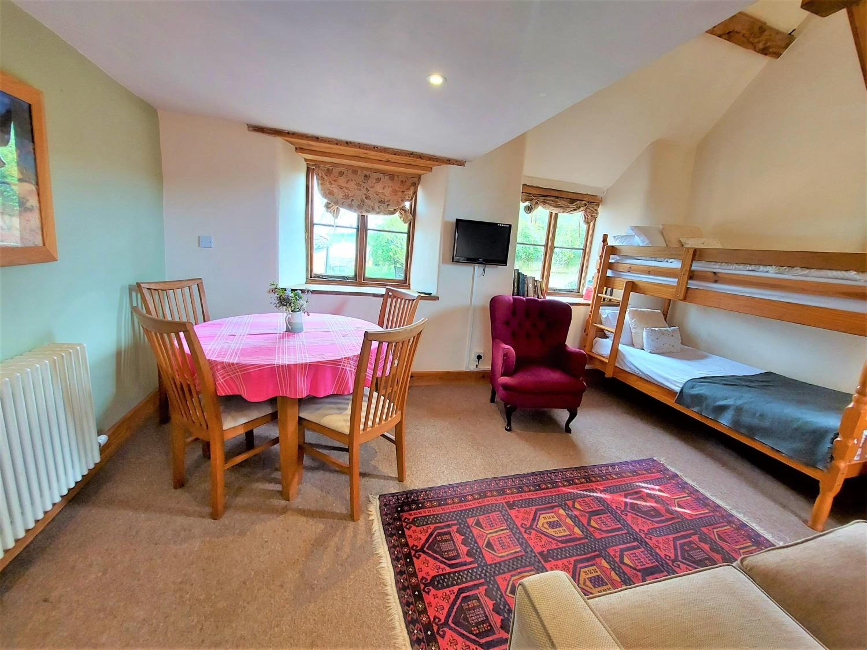 Family Room photo 3