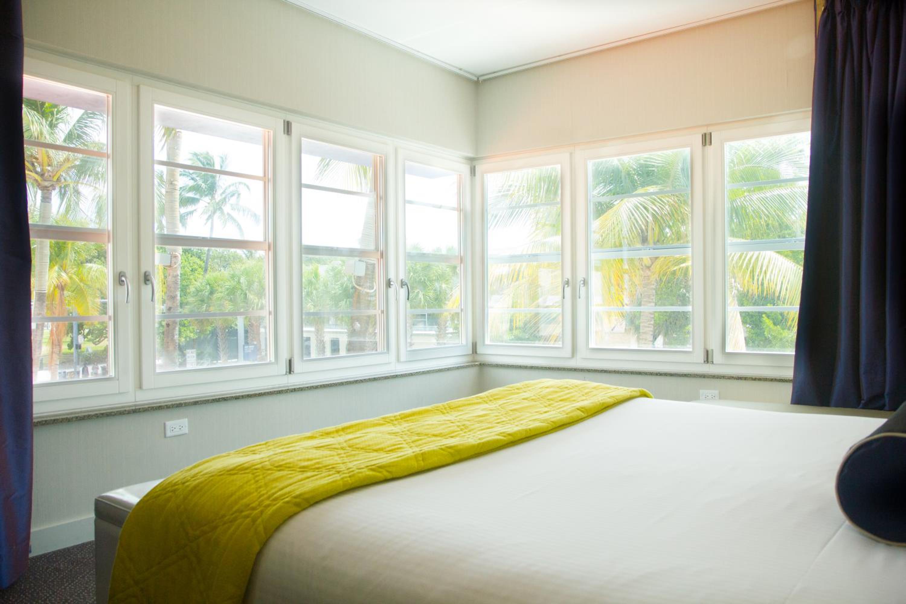 Superior with Partial Ocean View - Photo 2