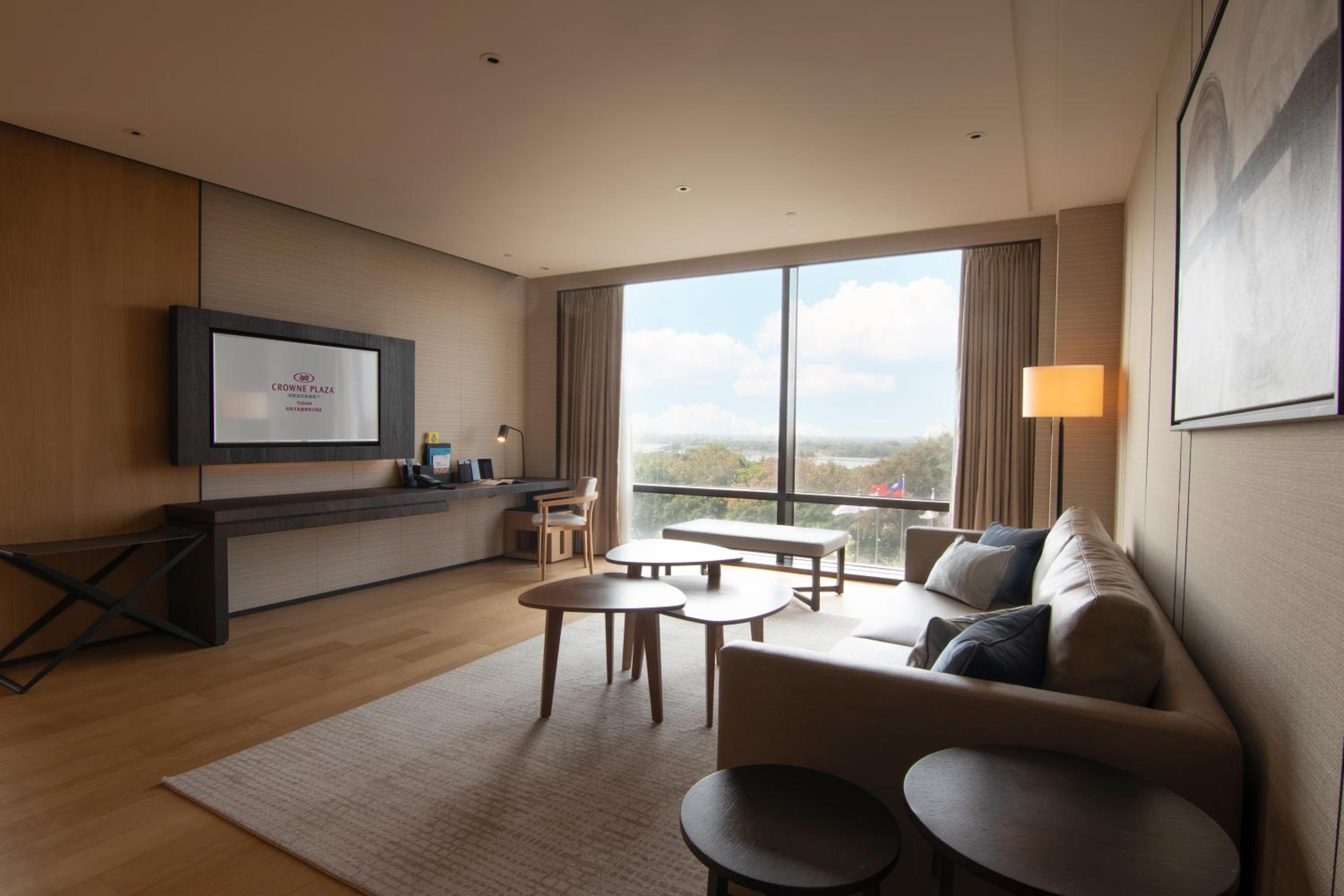Junior King Suite with Balcony