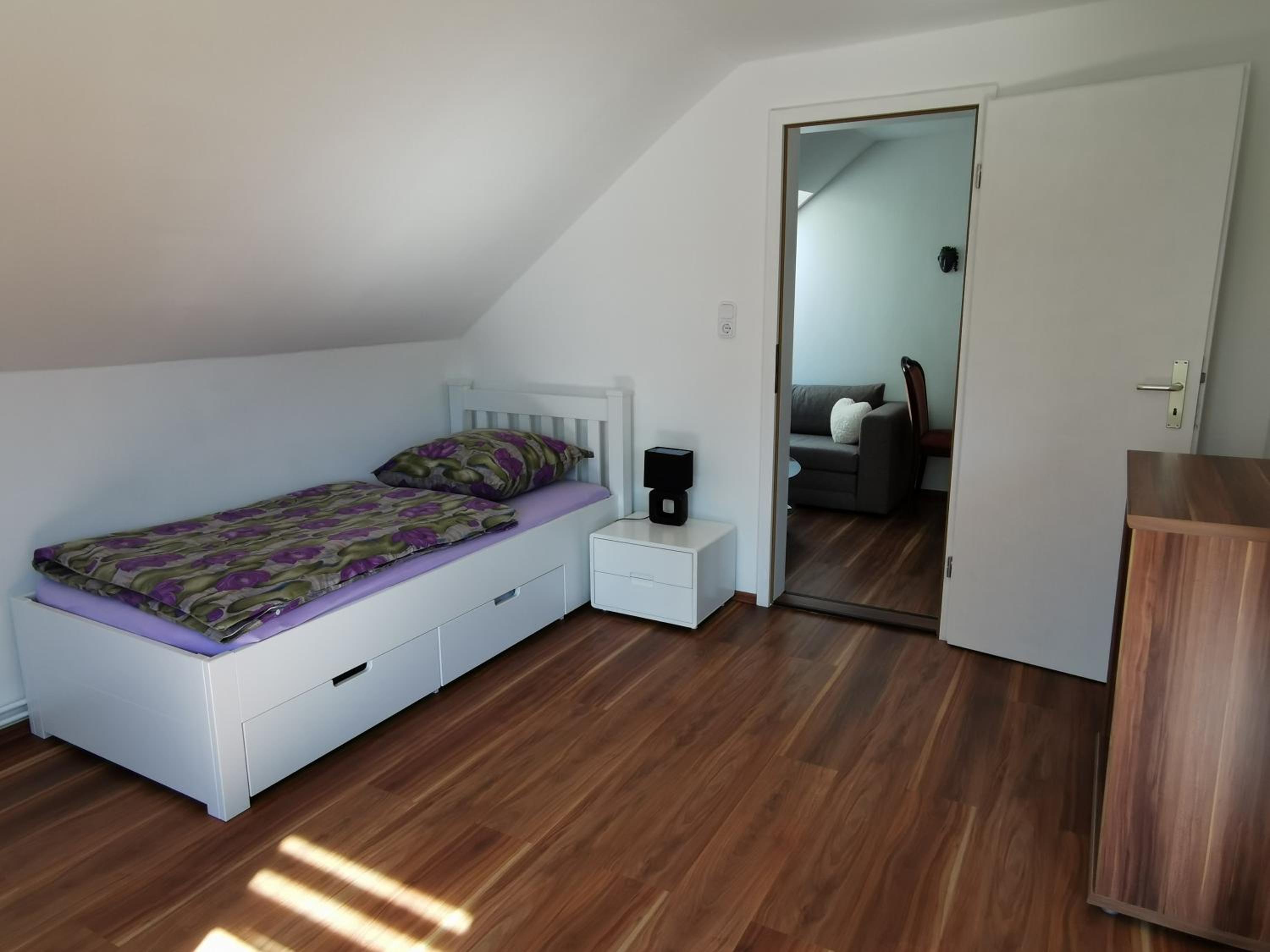 One-Bedroom Apartment photo 2