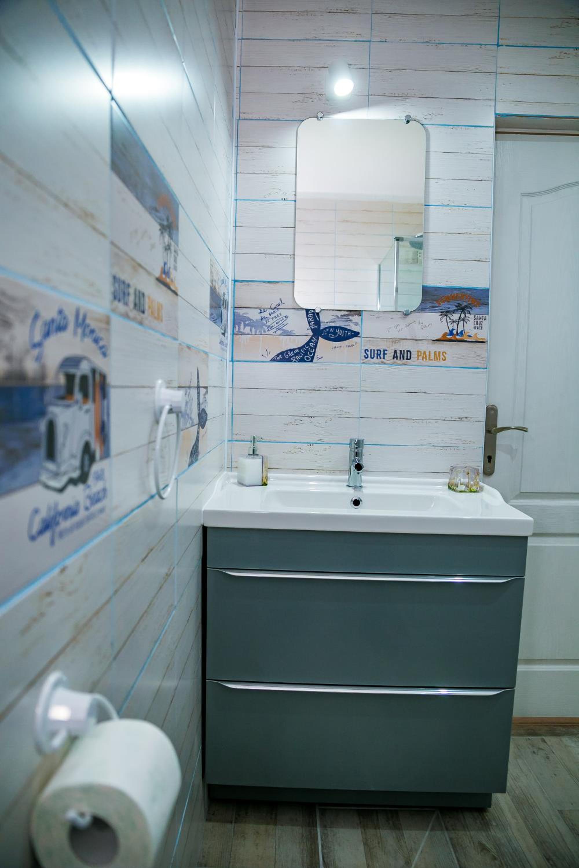 Double Room with Private Bathroom - Photo 34