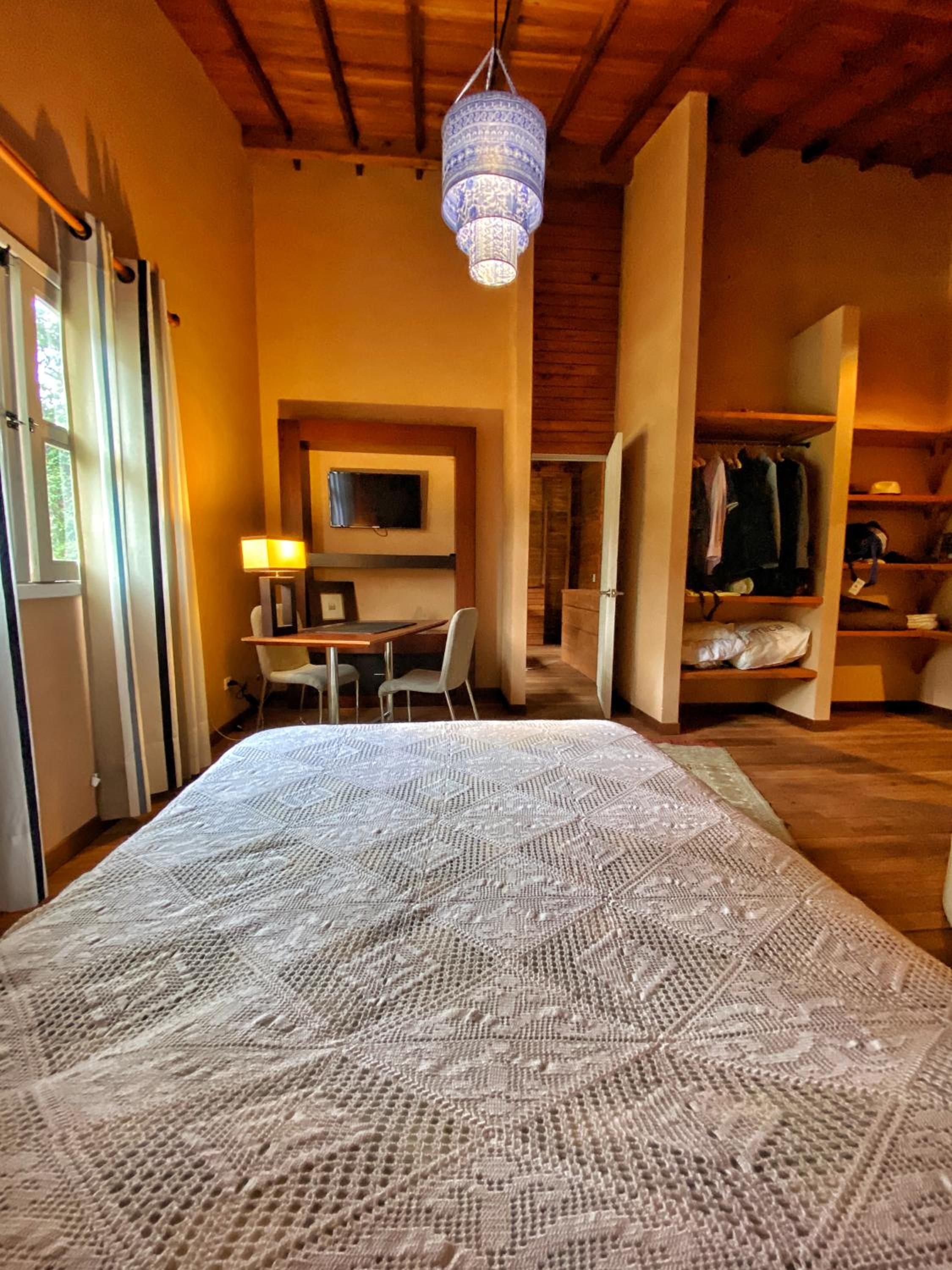 Deluxe Suite with Spa Bath