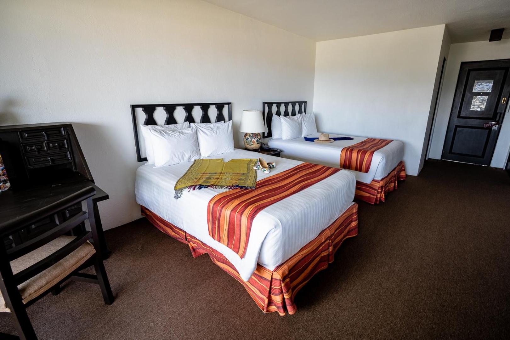 Superior Double Room with Two Double Beds - Photo 2