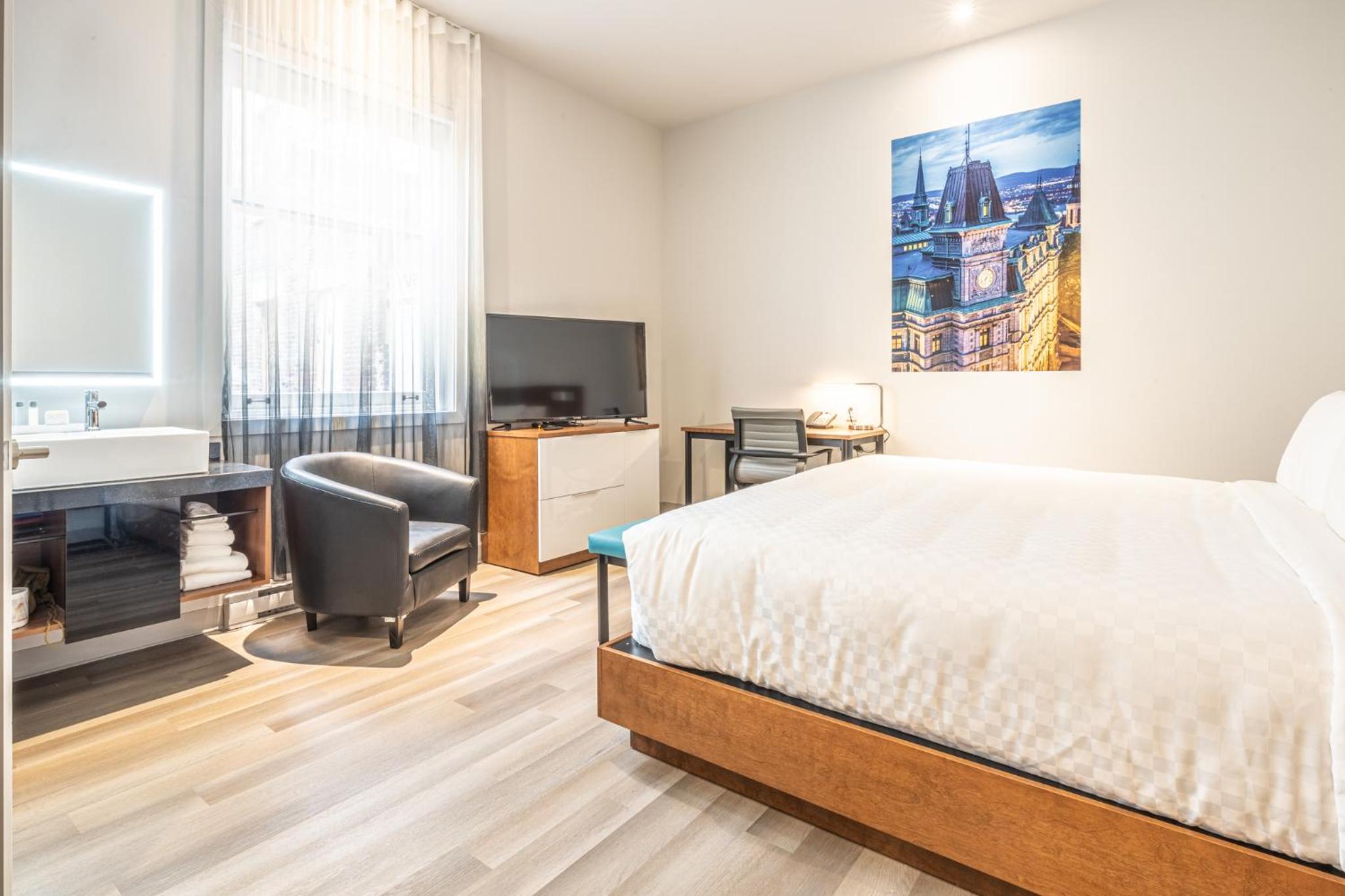 Standard King Room