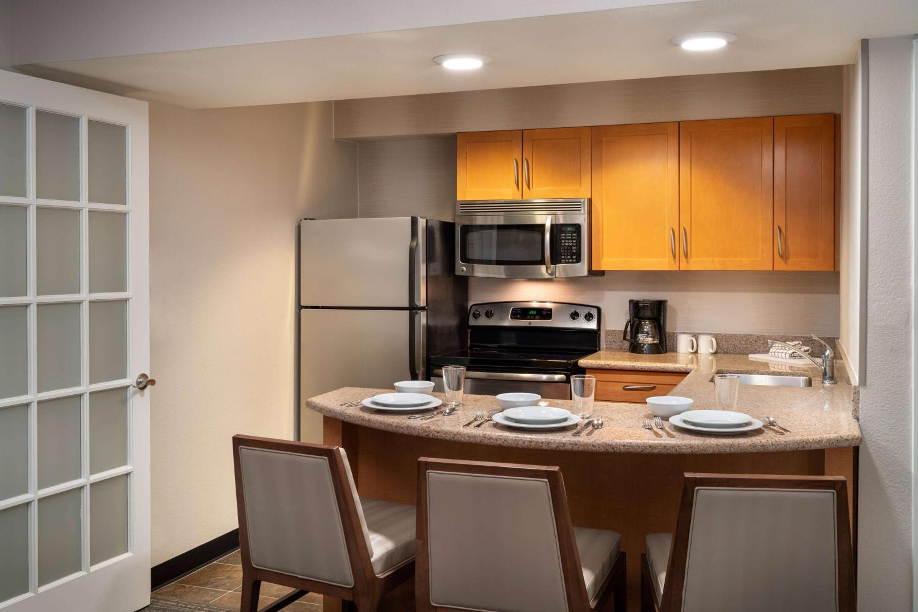 Two Bedroom Suite - King in Each - Photo 2