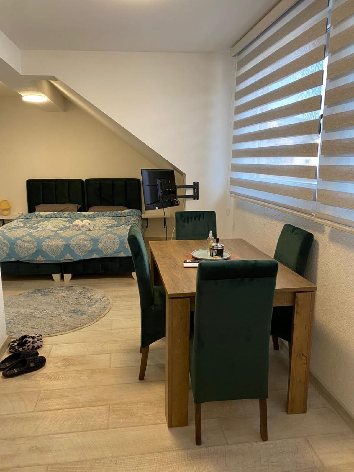Apartment photo 1