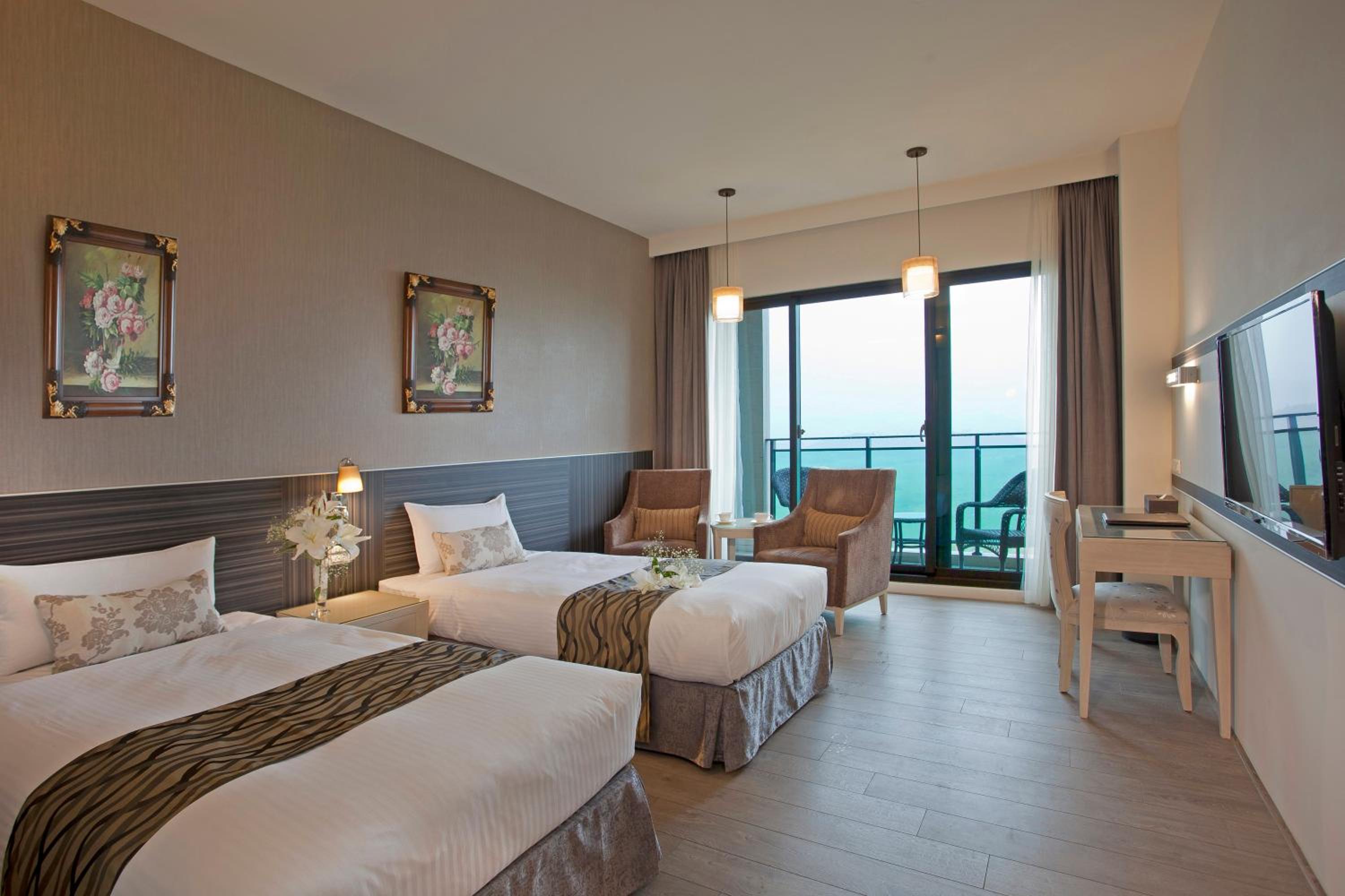 Twin Room with Balcony
