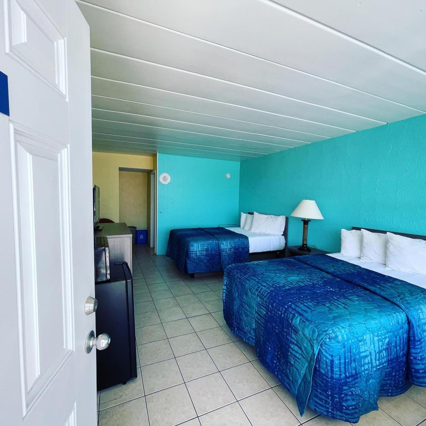 Double Room with Two Double Beds photo 3